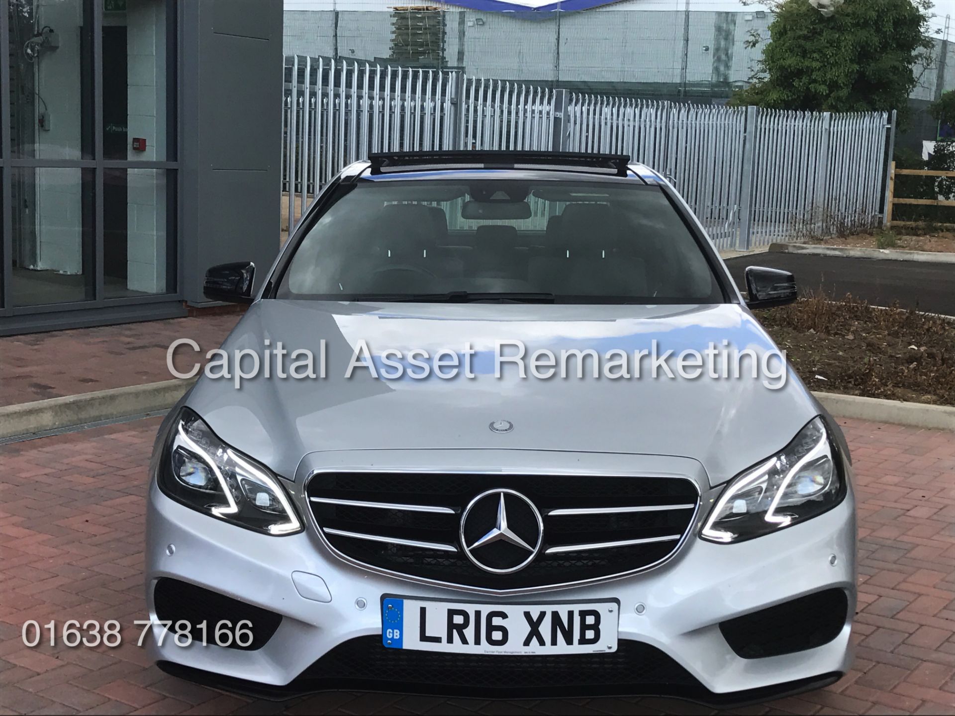 MERCEDES E220d "AMG NIGHT EDITION PREMIUM" 7G (16 REG) LEATHER - PAN ROOF - SAT NAV' **HUGE SPEC** - Image 4 of 26