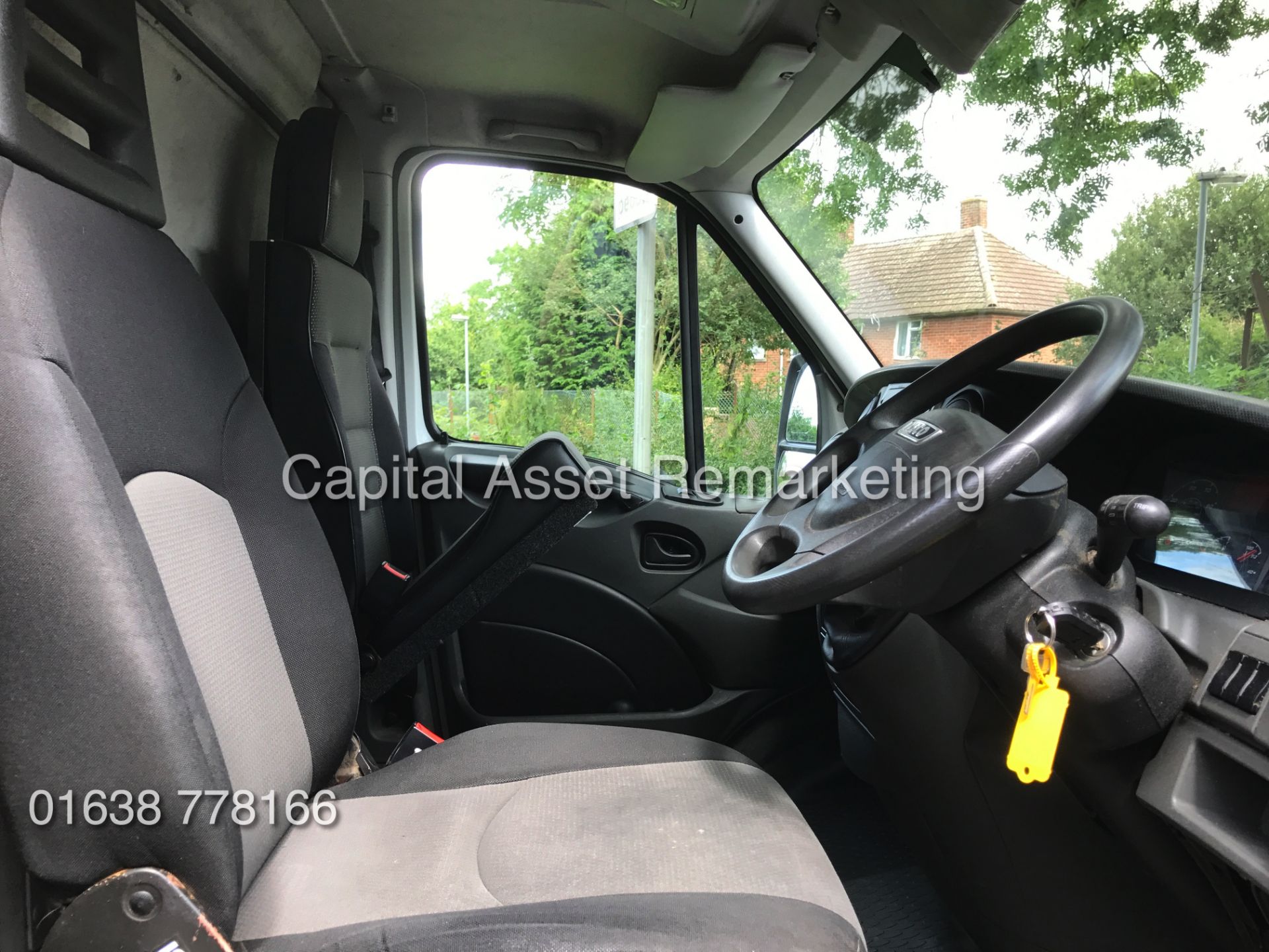 (On Sale) IVECO DAILY 35S11 LONG WHEEL BASE CHASSIS CAB - 13 REG - NEW SHAPE - EURO 5 - ELEC PACK - Image 6 of 10