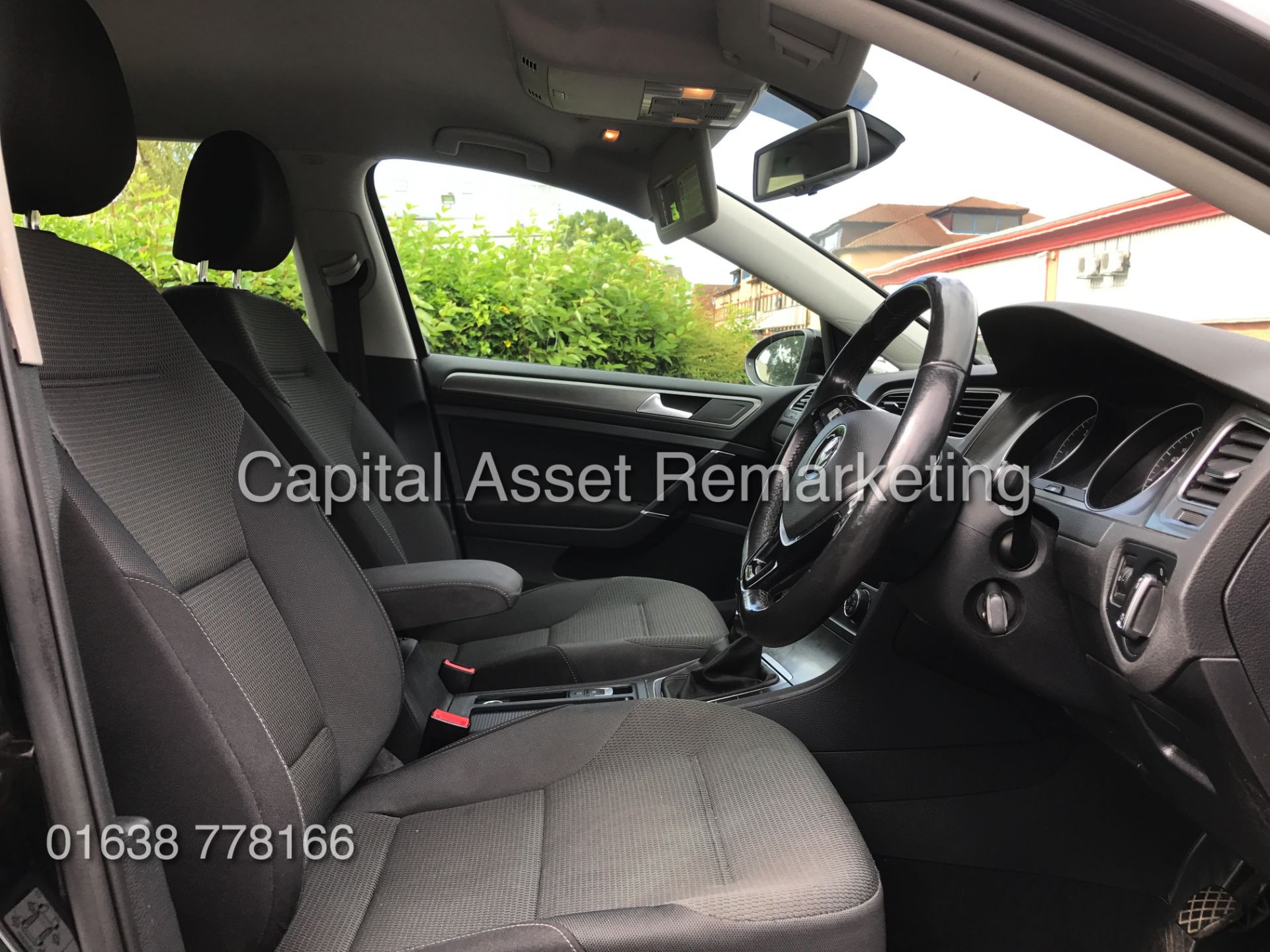 VOLKSWAGEN GOLF TDI "SE TECH" 5 DOOR HATCHBACK (13 REG) AIR CON - ELEC PACK - BLACK - 1 OWNER - Image 11 of 23