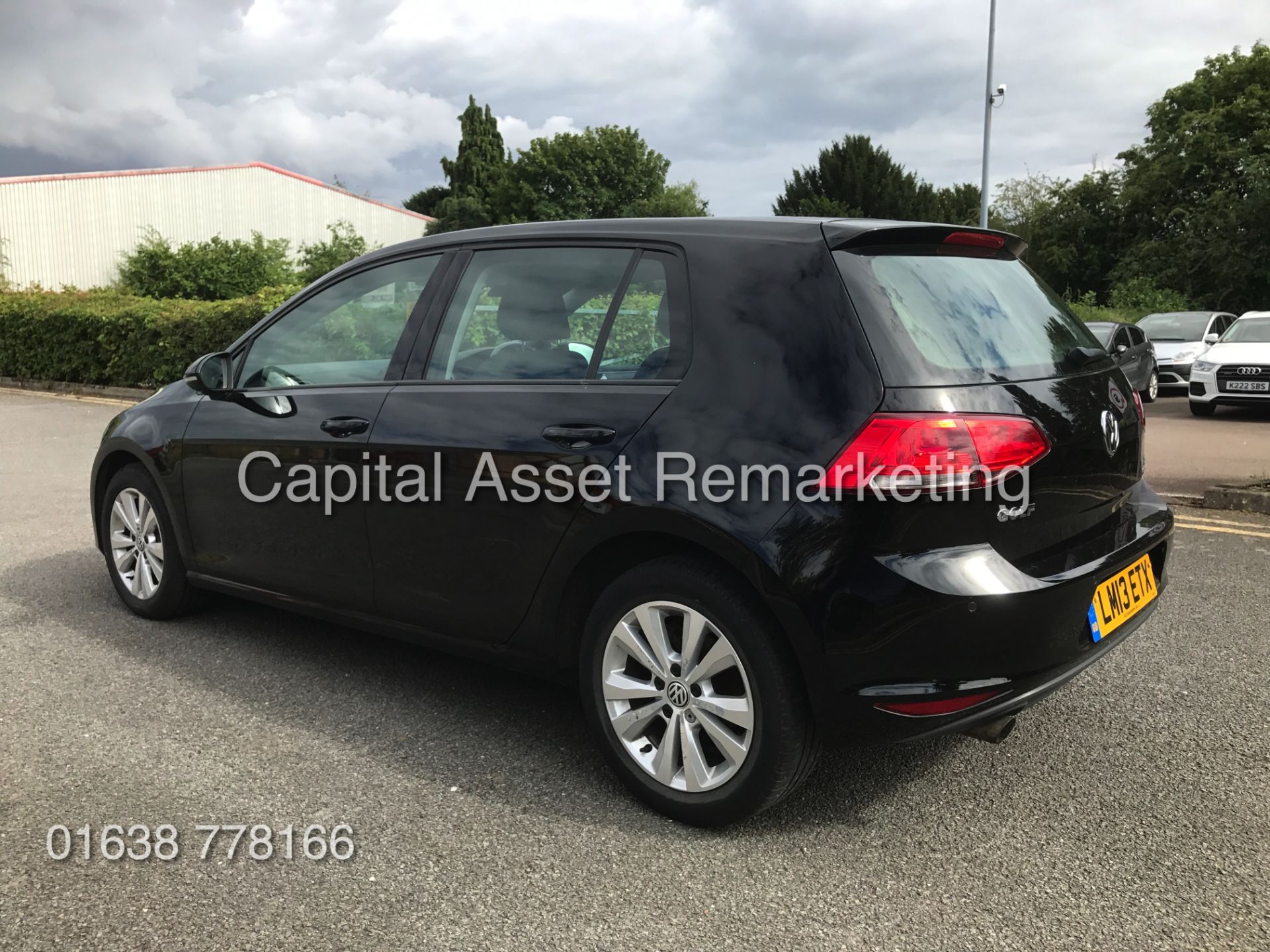 VOLKSWAGEN GOLF TDI "SE TECH" 5 DOOR HATCHBACK (13 REG) AIR CON - ELEC PACK - BLACK - 1 OWNER - Image 9 of 23