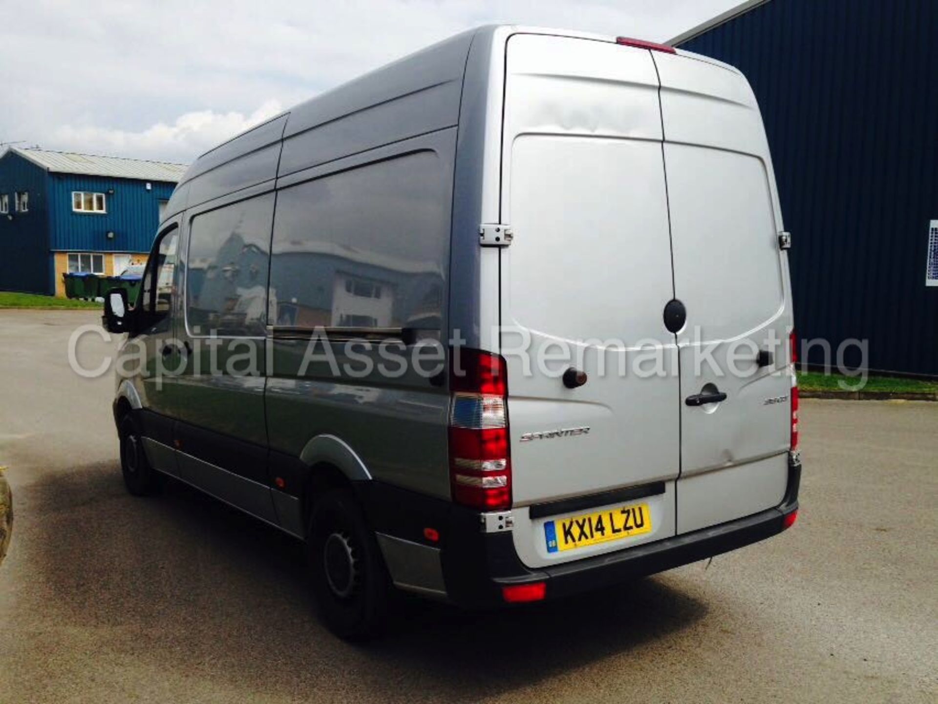 MERCEDES-BENZ SPRINTER 313 CDI 'MWB HI-ROOF (2014 - NEW MODEL) *FRIDGE VAN* '130 BHP - 6 SPEED - A/C - Image 5 of 16