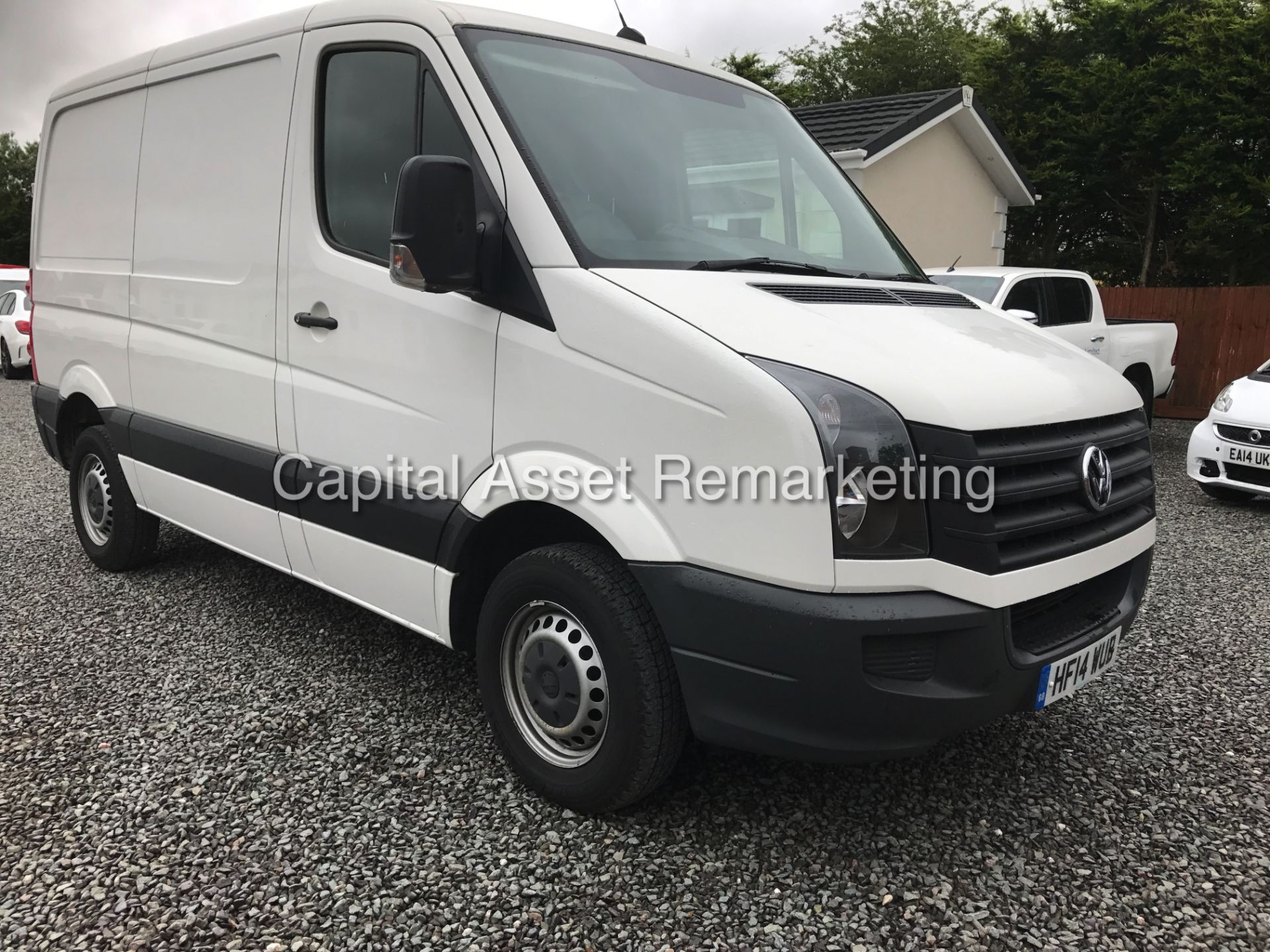 VOLKSWAGEN CRAFTER CR30 SWB 2.0TDI (109) - NEW SHAPE - 14 REG - MASSIVE SPEC - AIR CON!! - 1 OWNER! - Image 3 of 13