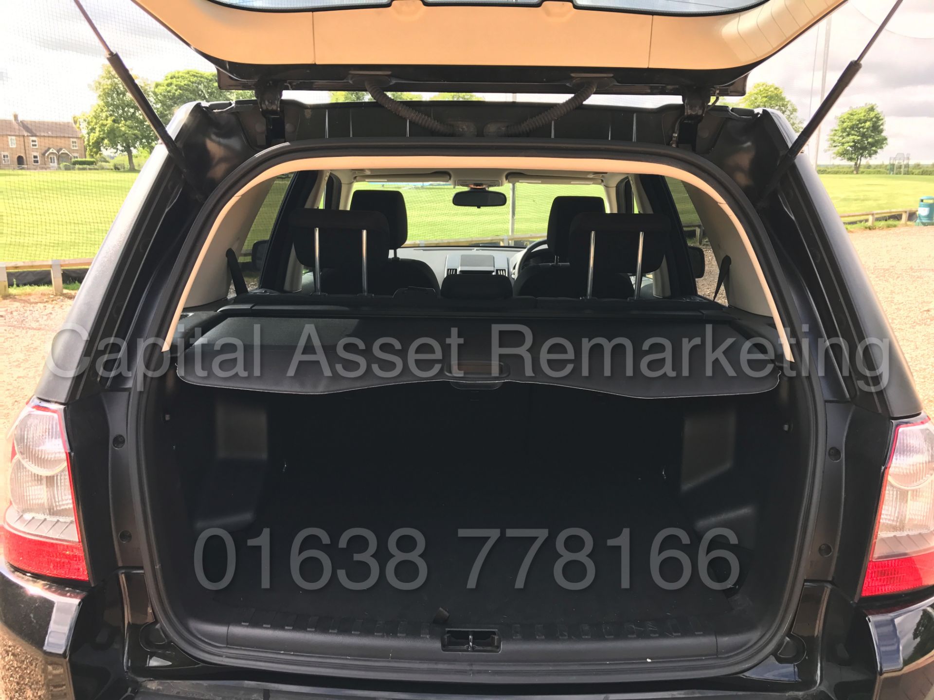 (On Sale) LAND ROVER FREELANDER 'GS EDITION' (2011 - FACELIFT) '2.2 TD4 - STOP / START' (NO VAT) - Image 18 of 32