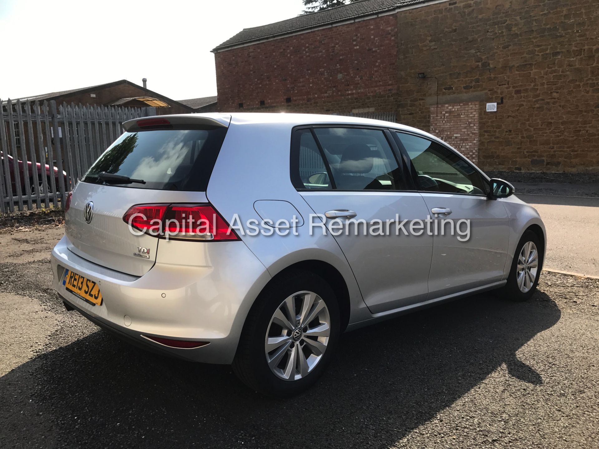 VOLKSWAGEN GOLF TDI "SE TECH" NEW SHAPE - 13 REG - 1 OWNER - AIR CON - FSH - GREAT SPEC - LOOK!!! - Image 12 of 24