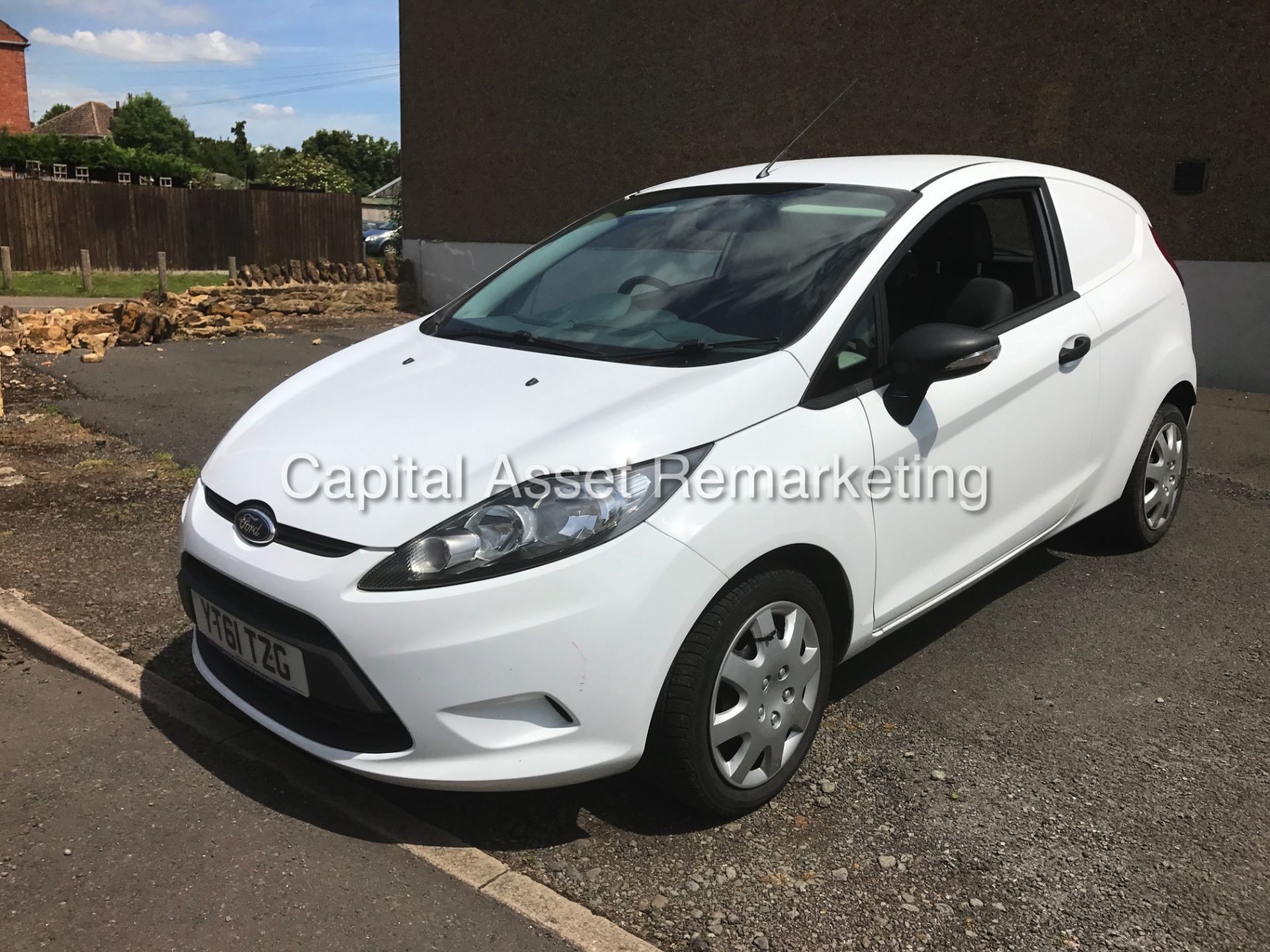 FORD FIESTA 1.4TDCI COMMERCIAL VAN (2012 MODEL) ELEC PACK - Image 2 of 17