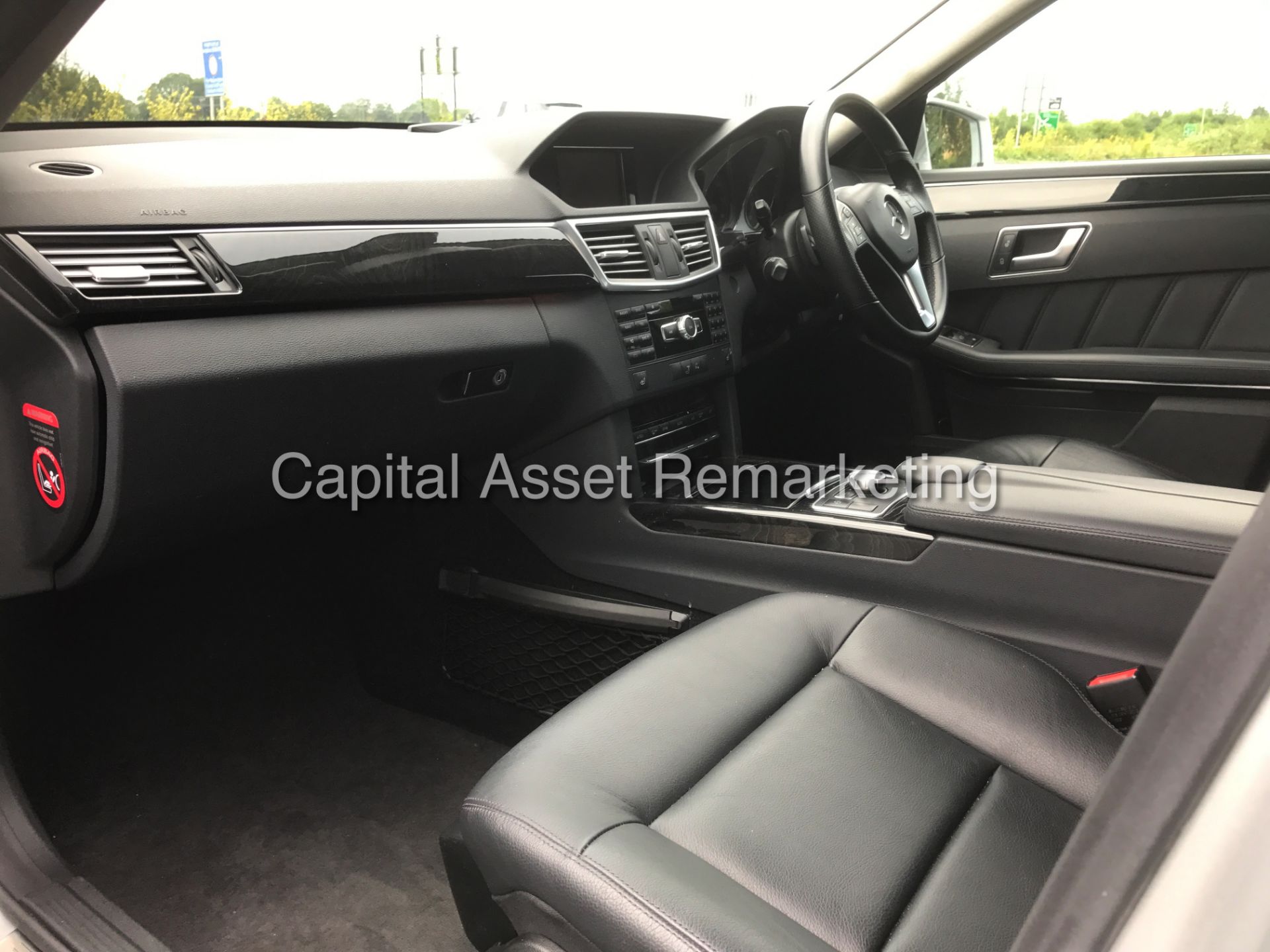 (On Sale) MERCEDES E300d AUTO BLUETEC DIESEL HYBRID - 13 REG - LEATHER - MASSIVE SPEC - 1 OWNER' - Image 14 of 23