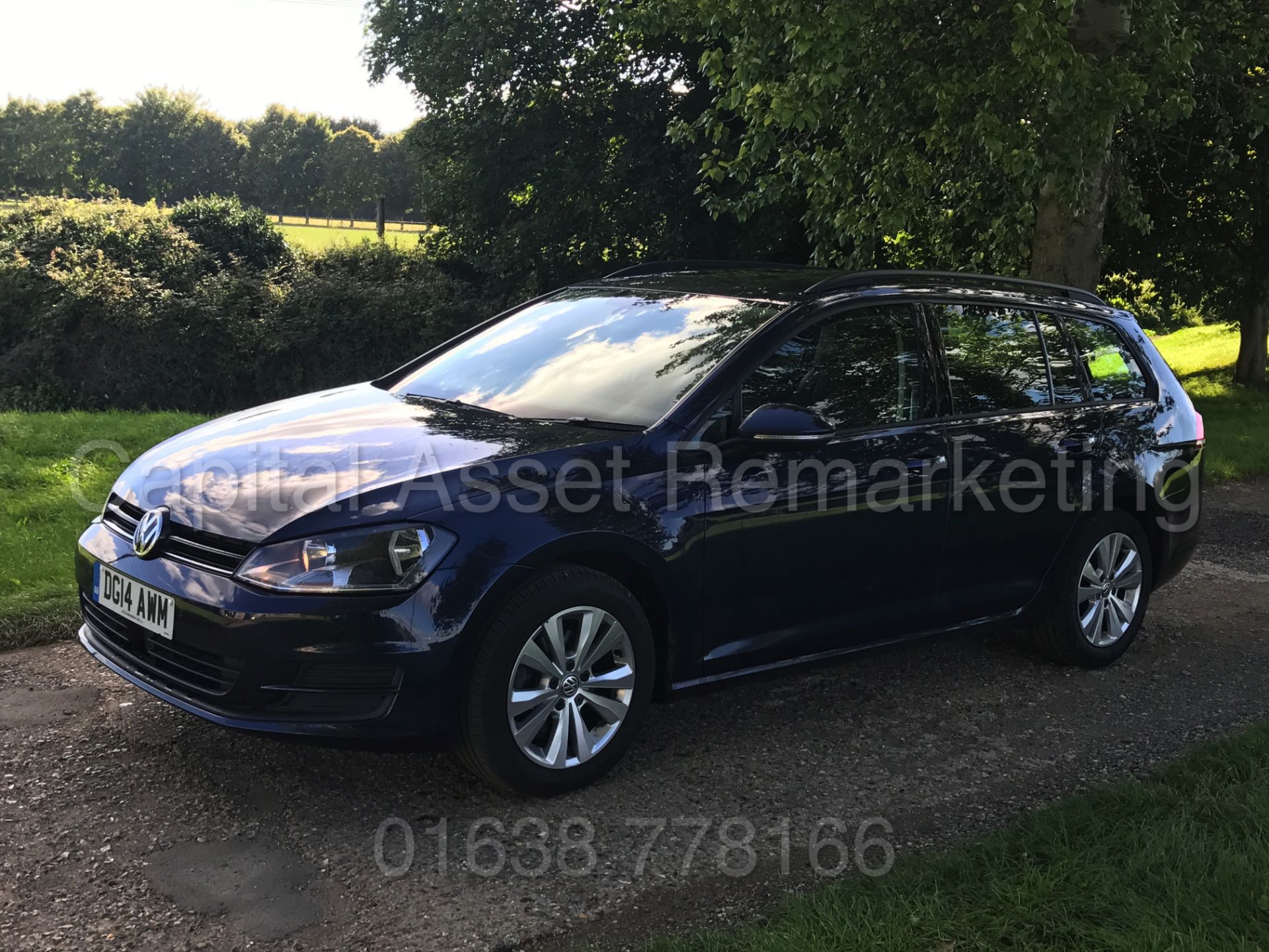 VOLKSWAGEN GOLF 'SE TECH' 5 DOOR ESTATE (2014) 'TDI - MEDIA - A/C - ELEC PACK' *1 OWNER* (65 MPG+) - Image 6 of 31