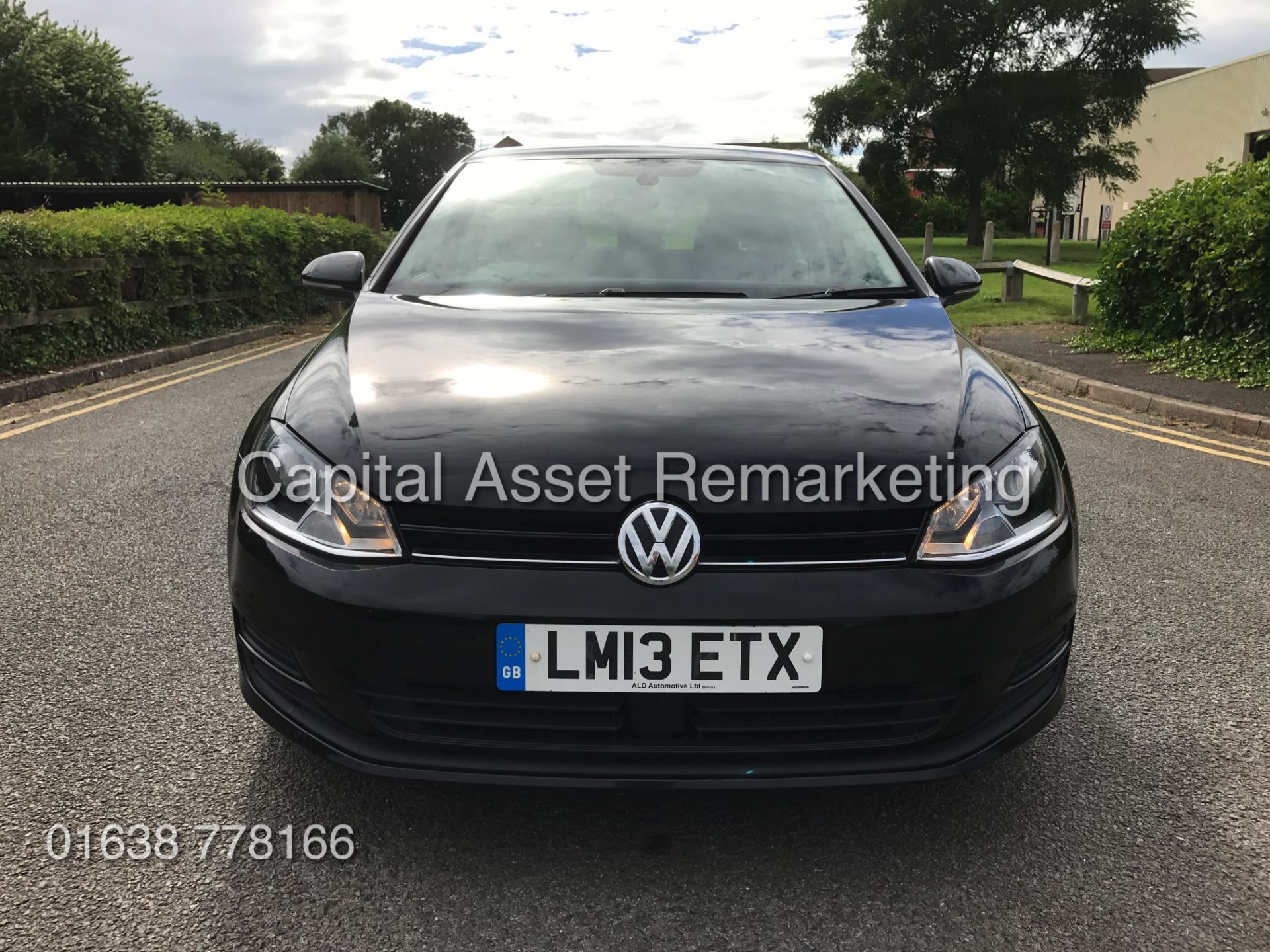 VOLKSWAGEN GOLF TDI "SE TECH" 5 DOOR HATCHBACK (13 REG) AIR CON - ELEC PACK - BLACK - 1 OWNER - Image 3 of 23