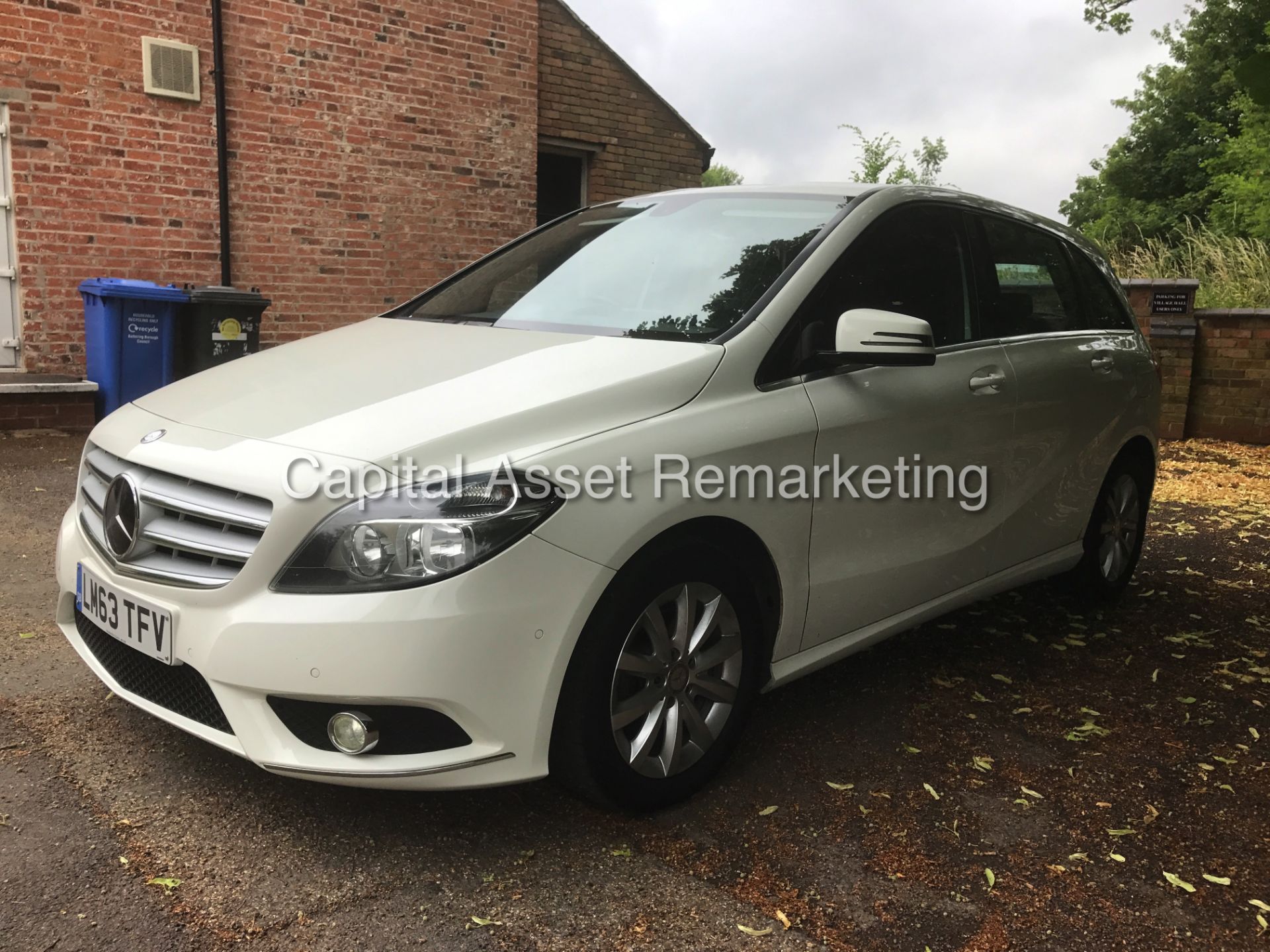 MERCEDES B180CDI "SE - BLUEEFFICIENCY" 1 OWNER FSH (2014 YEAR) SAT NAV-BEST COLOUR COMBO-GREAT SPEC - Image 4 of 20