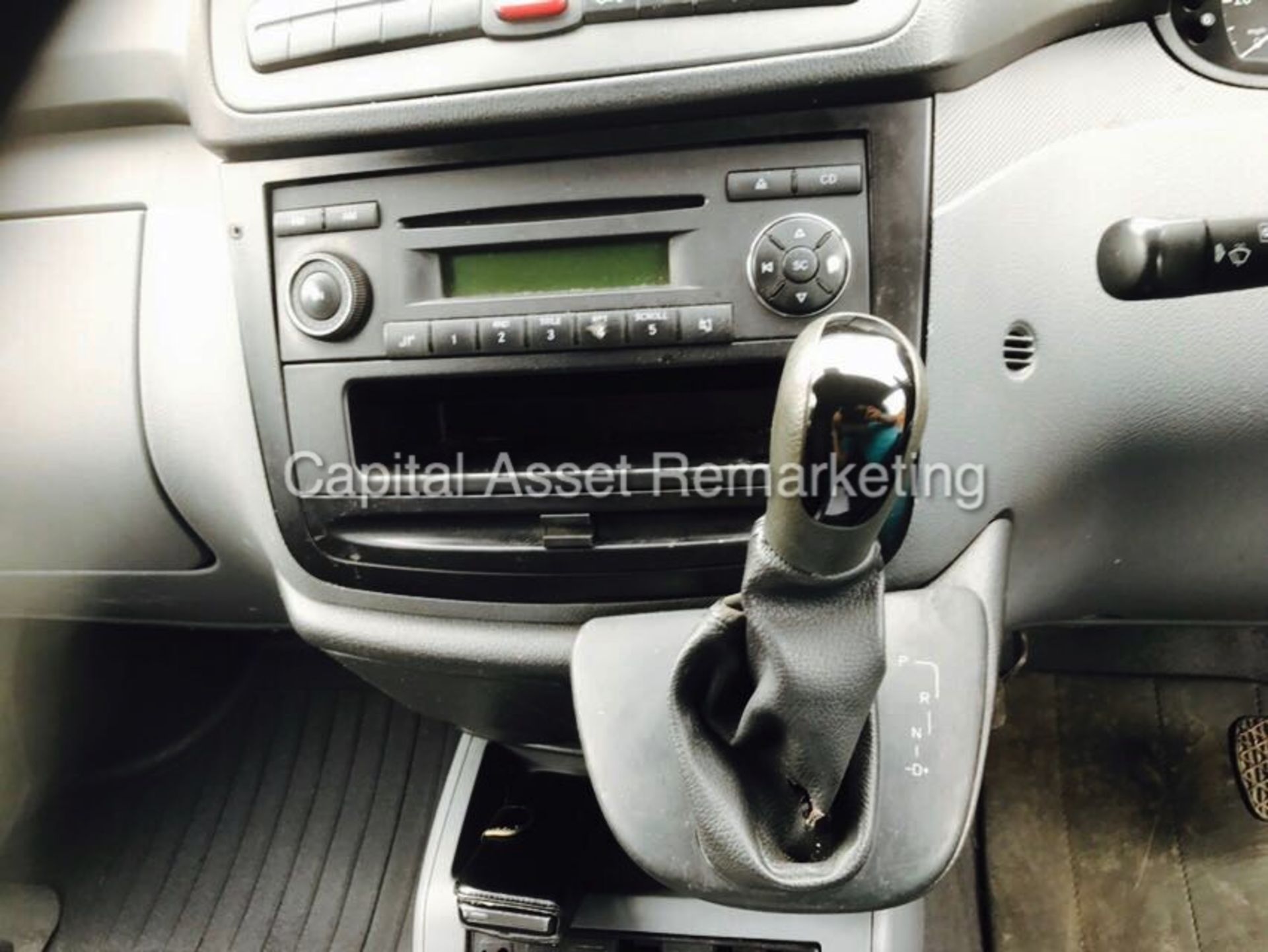 MERCEDES VITO 111CDI "DUELINER" 5 SEATER COMBI VAN - (09 REG) AIR CON - TWIN SLDS - ELEC PACK - - Image 12 of 12
