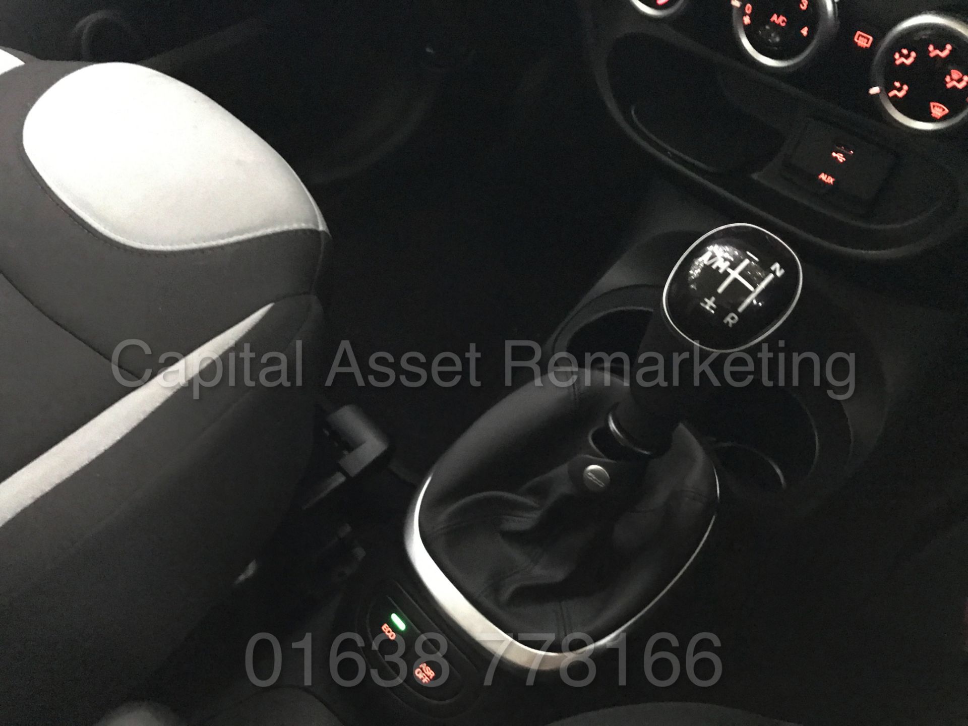 FIAT 500L 'POP STAR' (2015 - FACELIFT MODEL) '1.3 MULTIJET DIESEL - SEMI AUTO - AIR CON' *LOW MILES* - Image 23 of 27