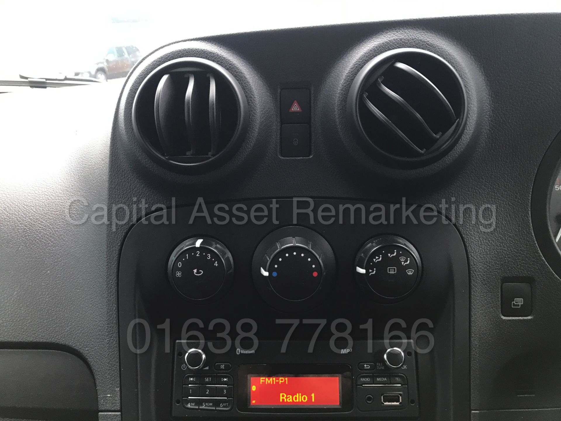 MERCEDES-BENZ CITAN 109 CDI LWB (2015 MODEL) '1.5 CDI - 90 BHP' (1 COMPANY OWNER FROM NEW) - Image 21 of 25