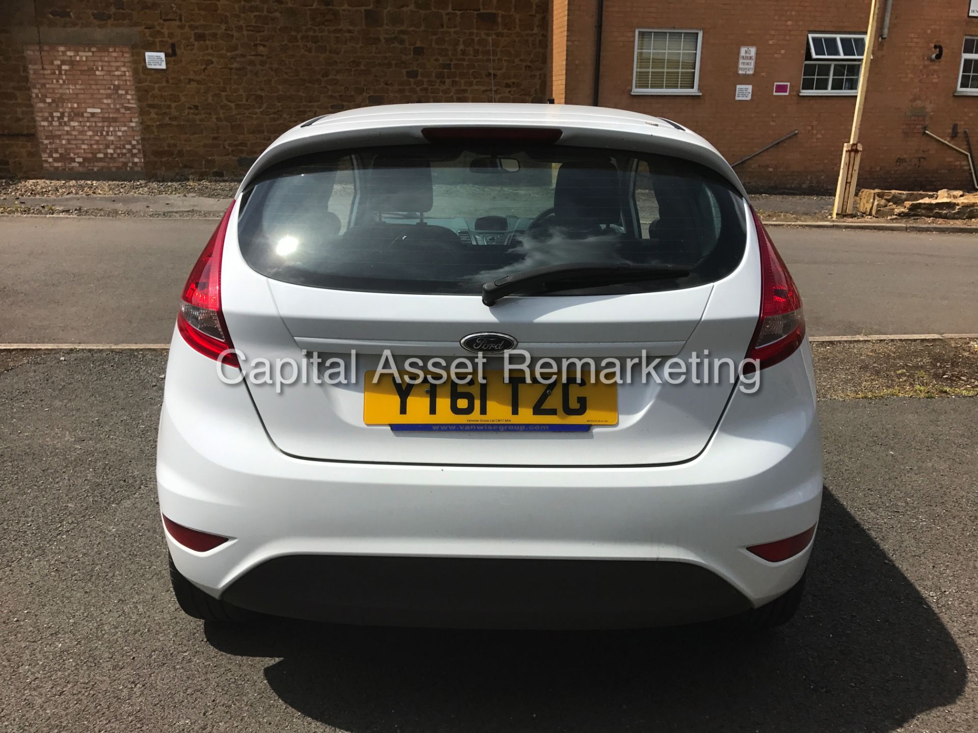 FORD FIESTA 1.4TDCI COMMERCIAL VAN (2012 MODEL) ELEC PACK - Image 8 of 17