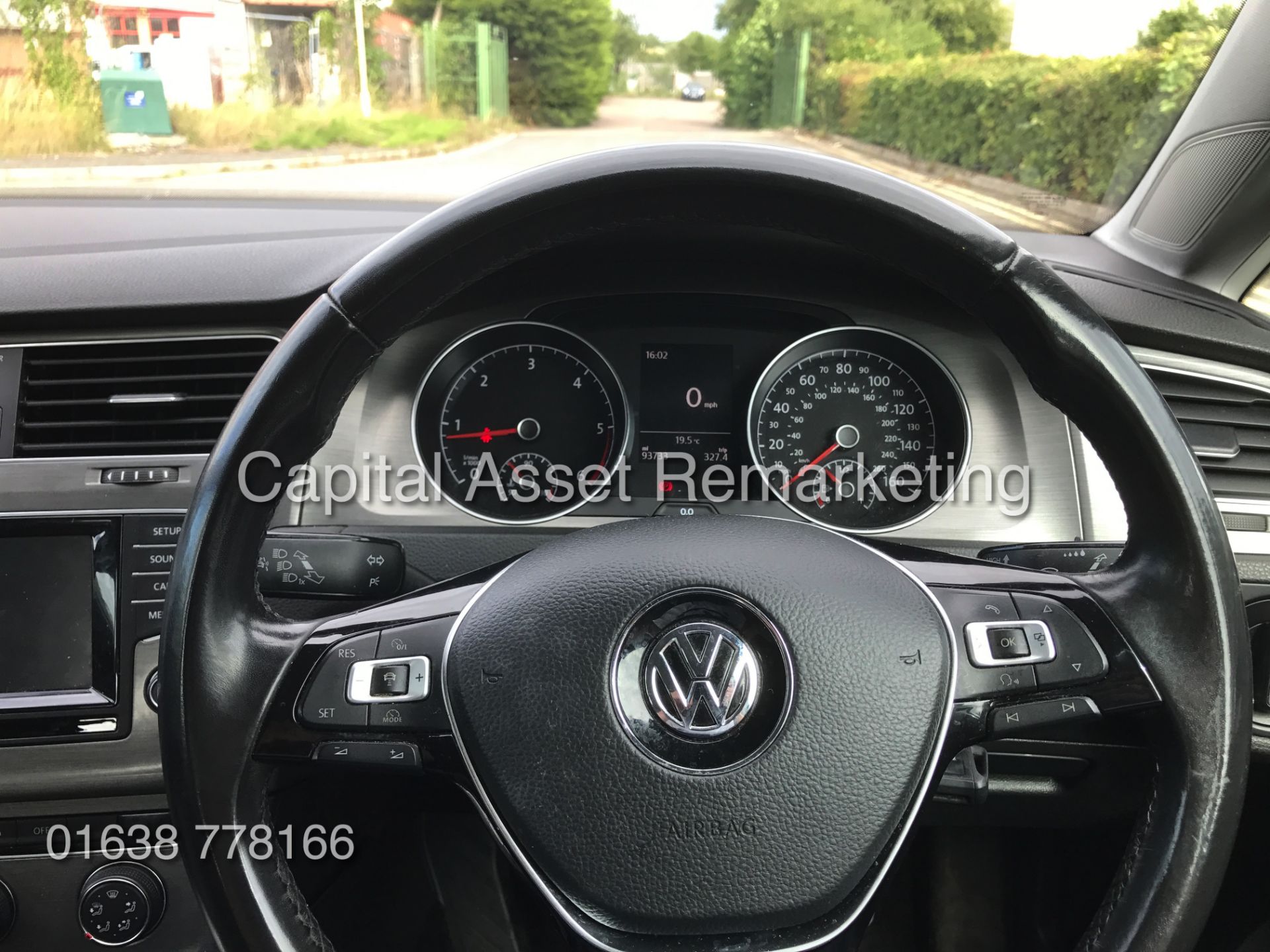 VOLKSWAGEN GOLF TDI "SE TECH" 5 DOOR HATCHBACK (13 REG) AIR CON - ELEC PACK - BLACK - 1 OWNER - Image 19 of 23