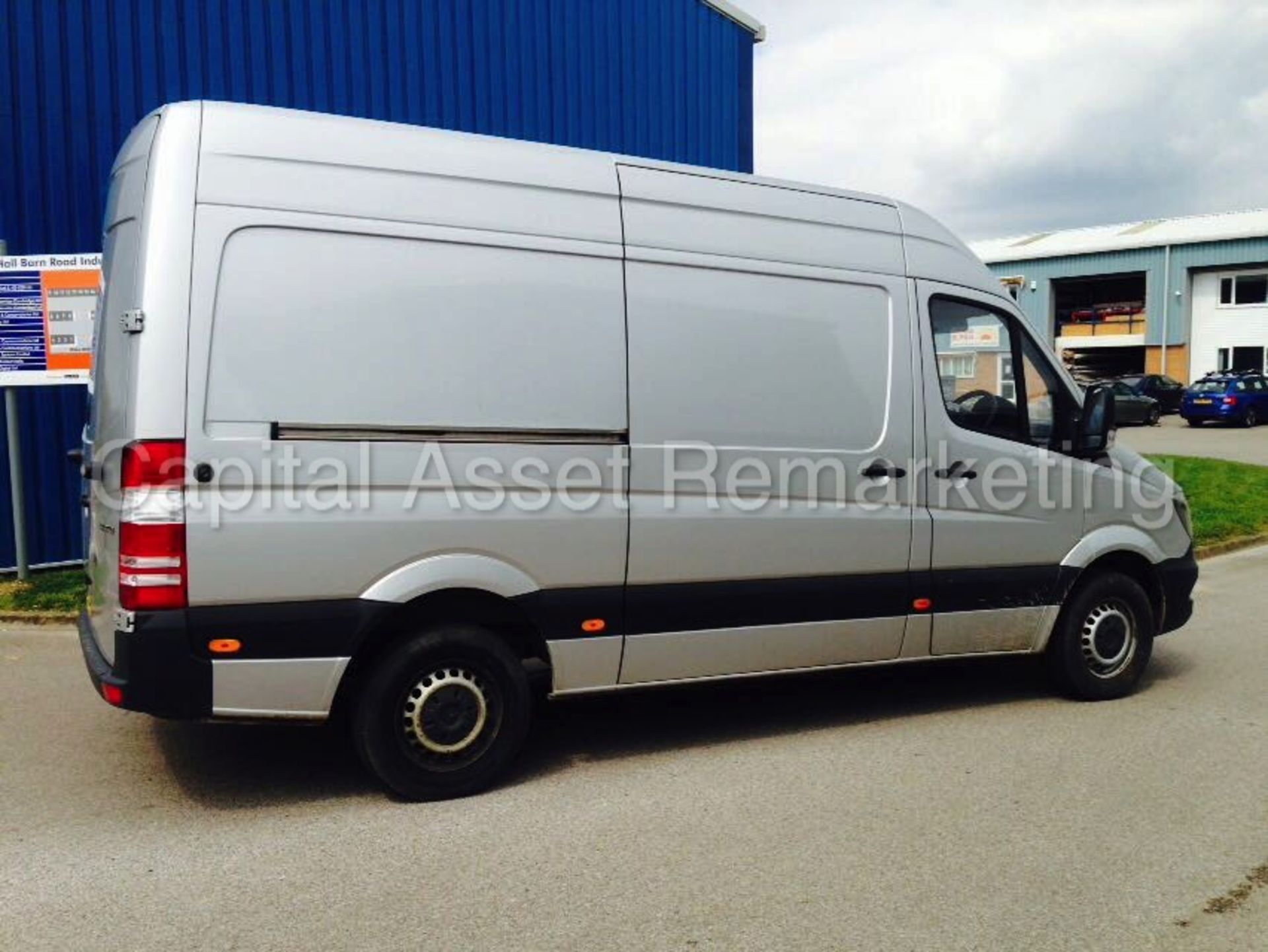 MERCEDES-BENZ SPRINTER 313 CDI 'MWB HI-ROOF (2014 - NEW MODEL) *FRIDGE VAN* '130 BHP - 6 SPEED - A/C - Image 8 of 16