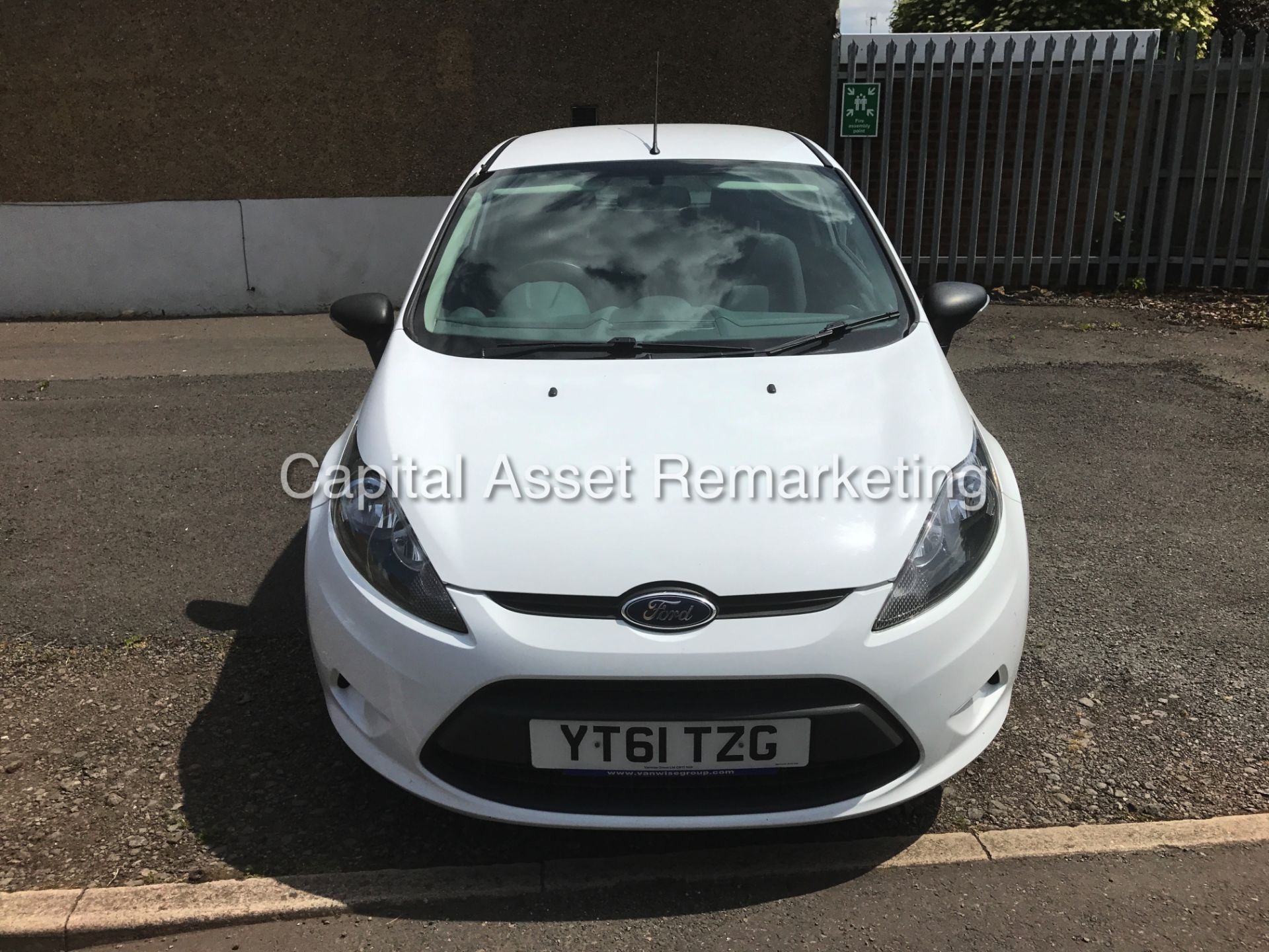 FORD FIESTA 1.4TDCI COMMERCIAL VAN (2012 MODEL) ELEC PACK - Image 3 of 17