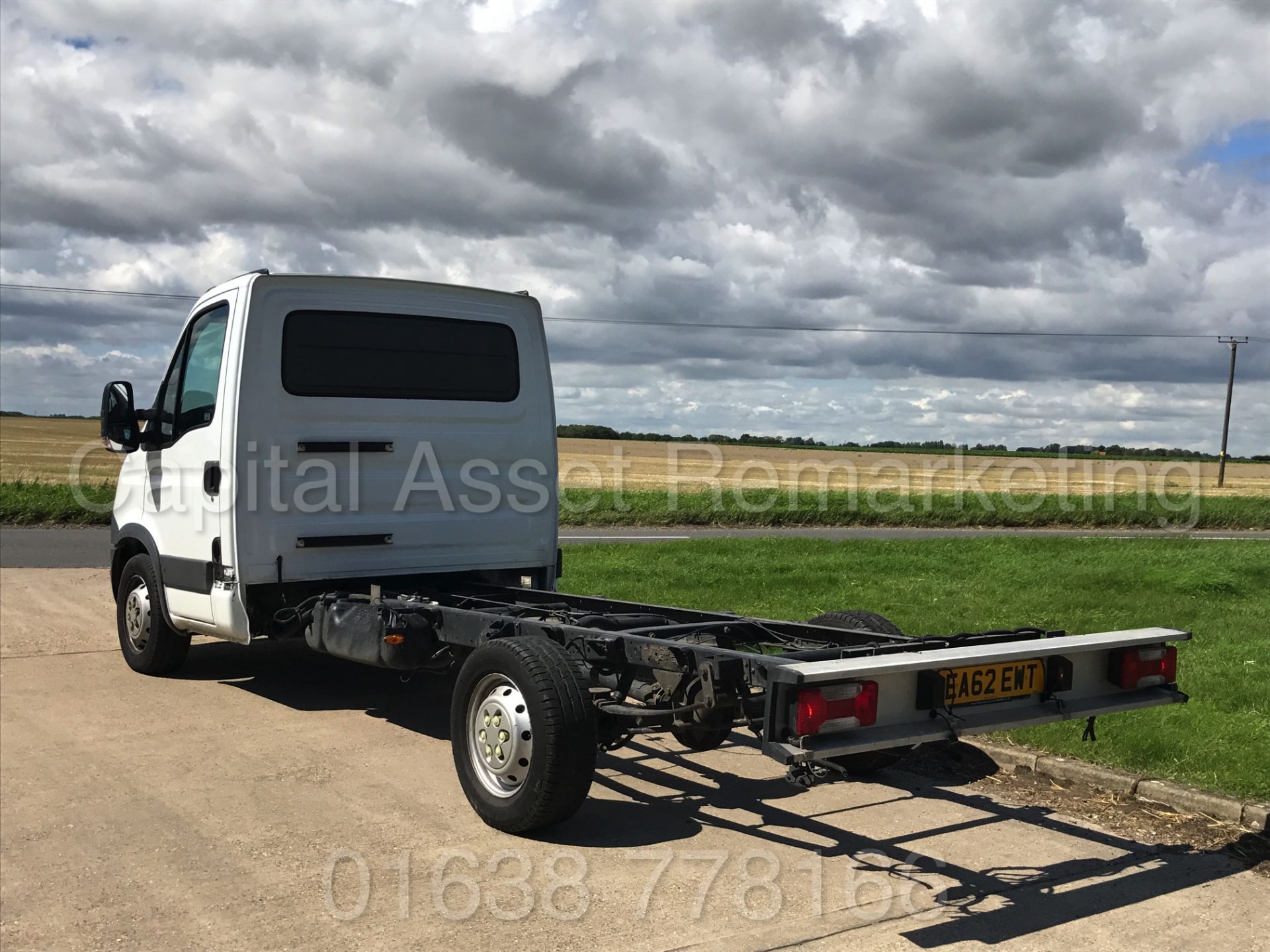 IVECO DAILY 35S11 'LWB - CHASSIS CAB' (2013 MODEL) '2.3 DIESEL - 110 BHP - 6 SPEED' - Image 4 of 19