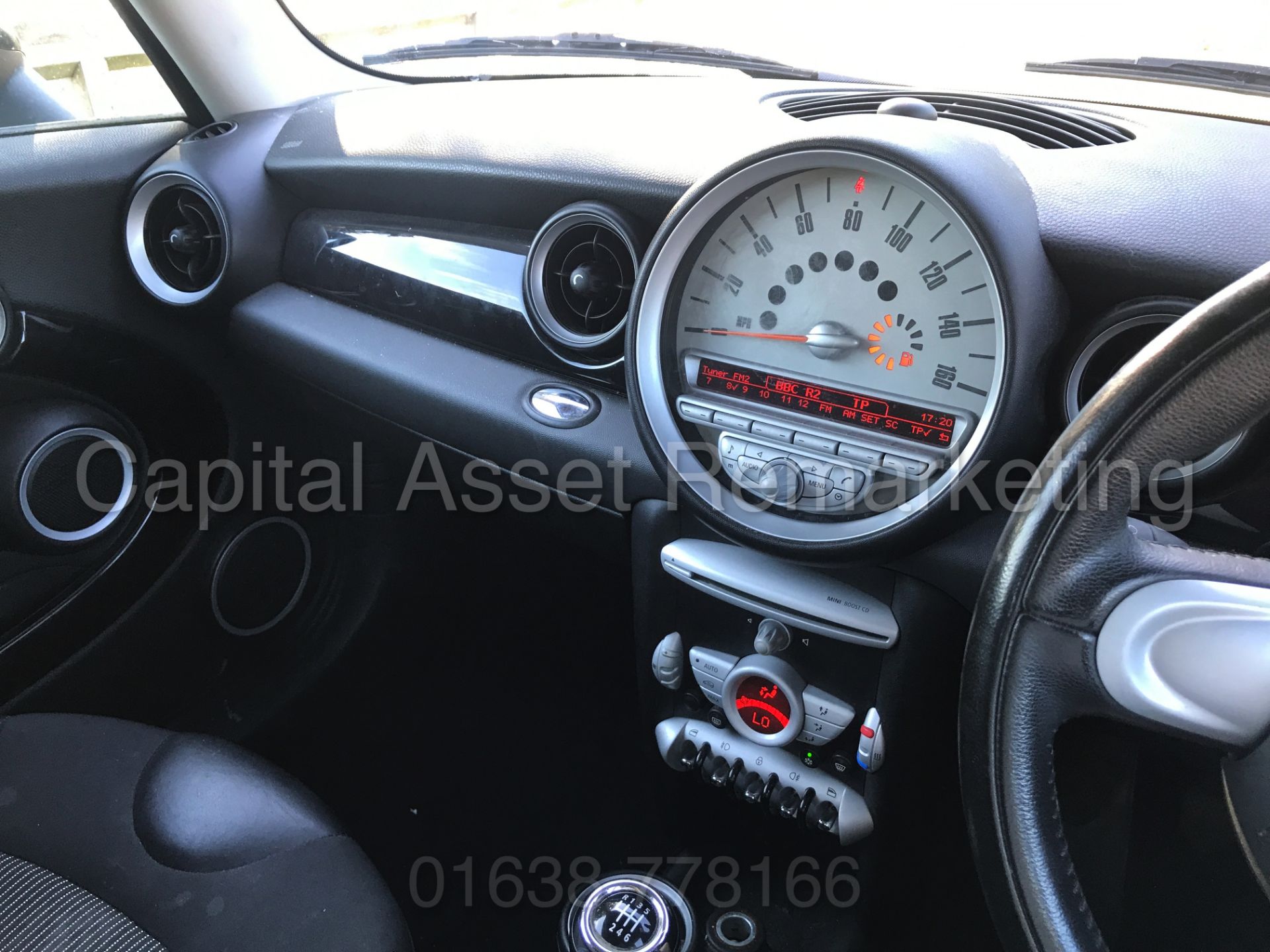 MINI COOPER D 'GRAPHITE EDITION' (2010) '1.6 DIESEL - 6 SPEED - LEATHER - STOP / START' (NO VAT) - Image 22 of 28