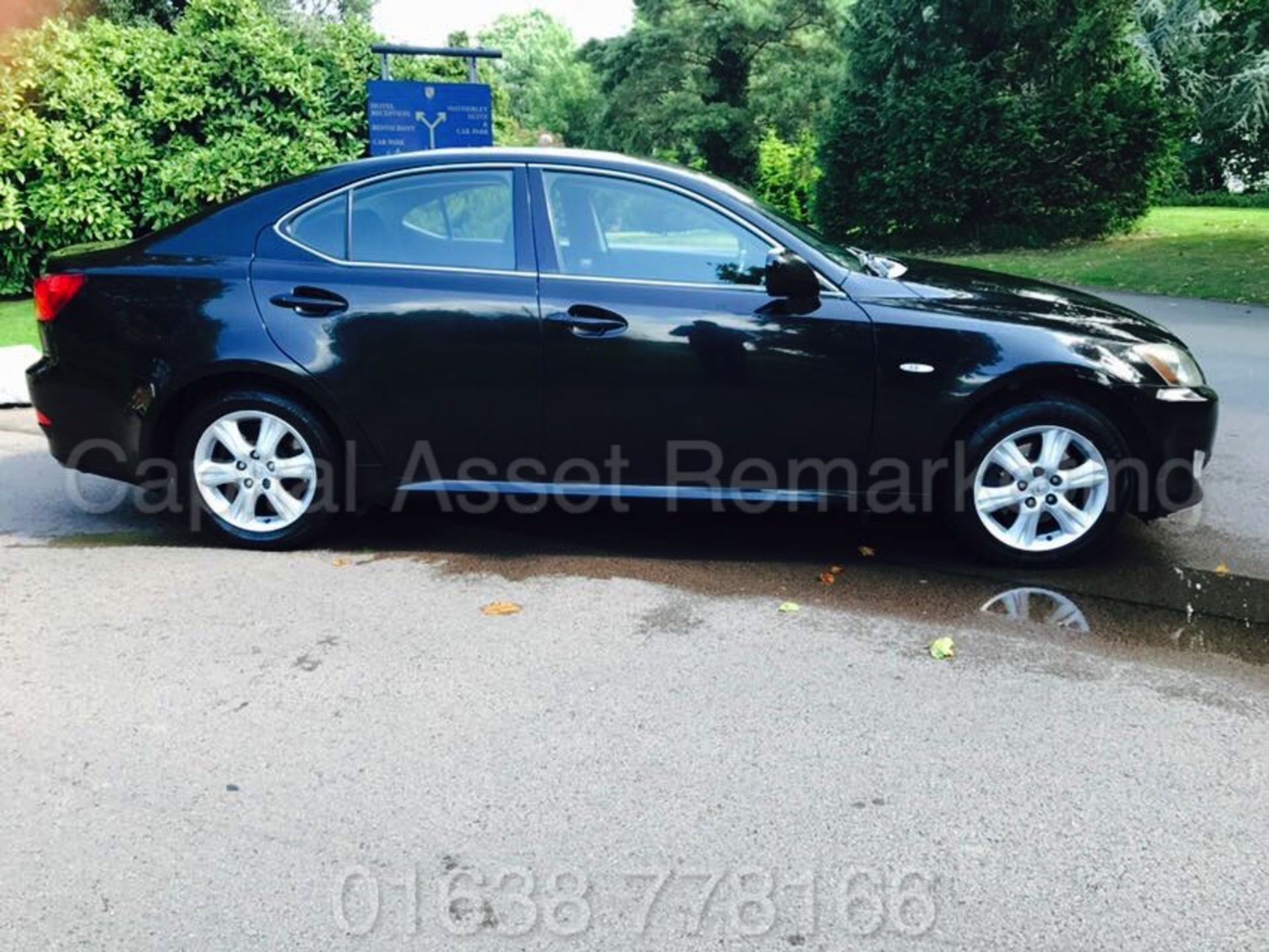 LEXUS IS 220D '4 DOOR SALOON' (2007) '2.2 DIESEL - 177 BHP - 6 SPEED - SAT NAV' *HUGE SPEC* (NO VAT) - Bild 8 aus 25