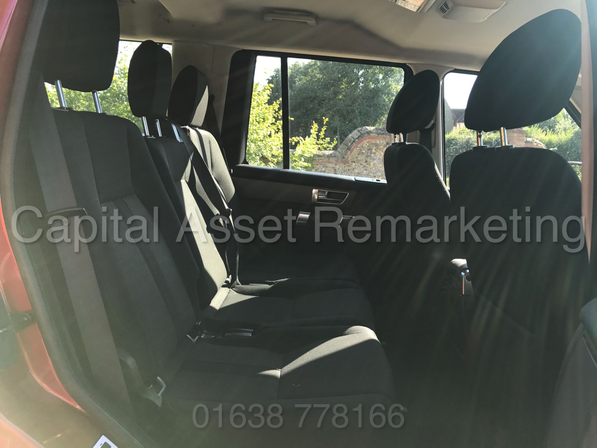 (On Sale) LAND ROVER DISCOVERY 4 (2011 MODEL) '3.0 SDV6 - 245 BHP - AUTO TIP TRONIC - 7 SEATER' - Image 20 of 31