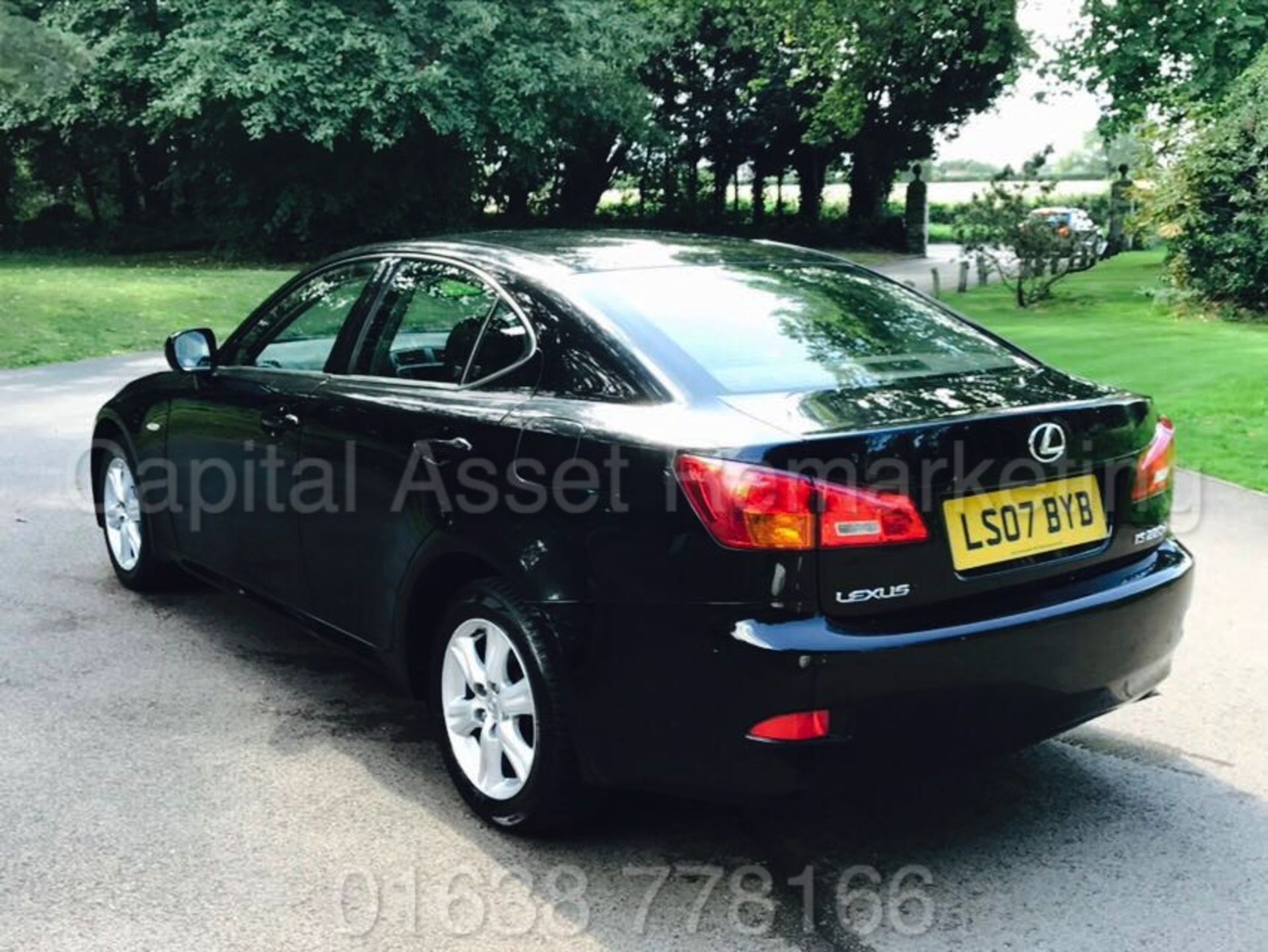 LEXUS IS 220D '4 DOOR SALOON' (2007) '2.2 DIESEL - 177 BHP - 6 SPEED - SAT NAV' *HUGE SPEC* (NO VAT) - Image 5 of 25