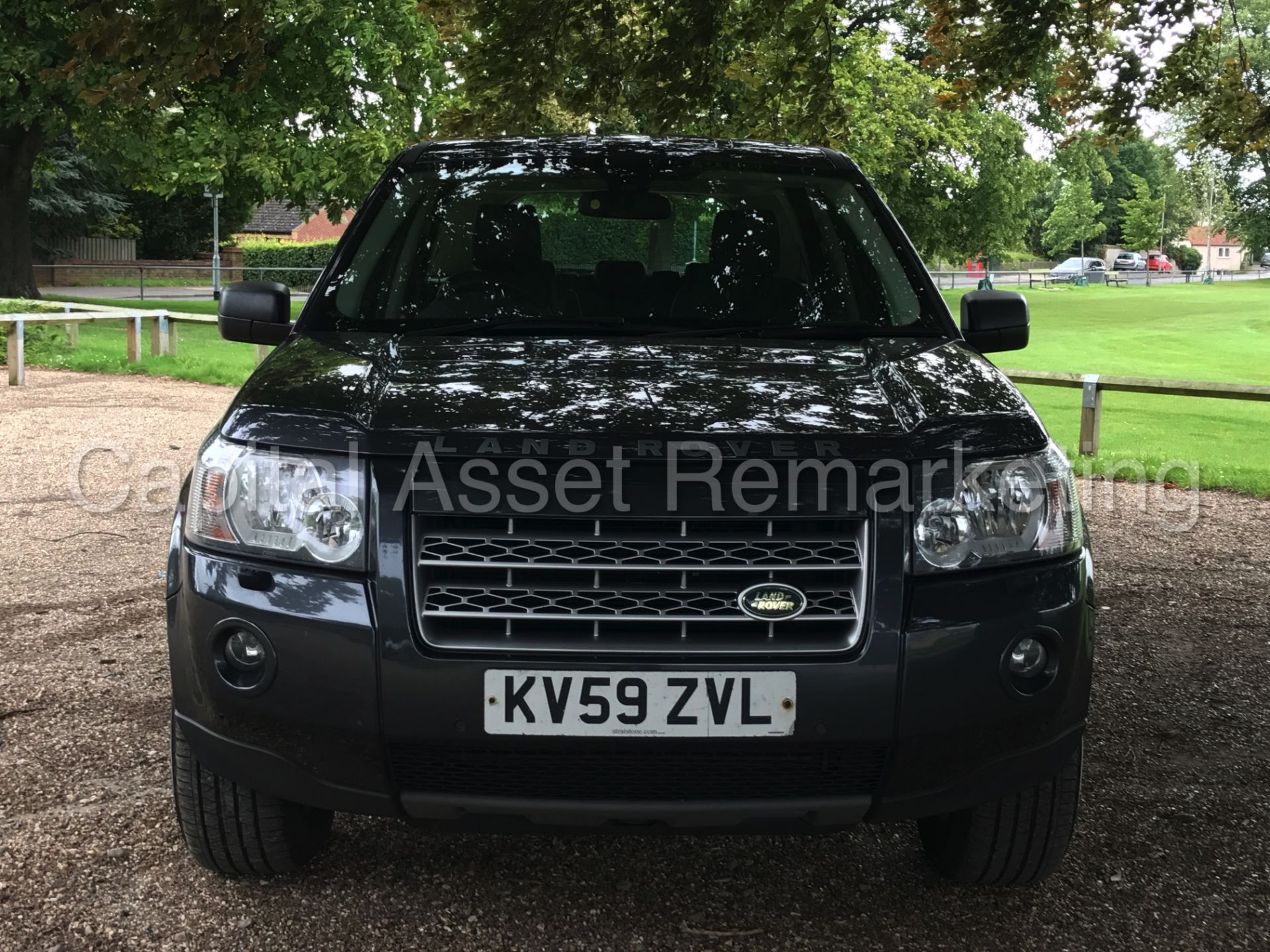 LAND ROVER FREELANDER 'XS' (2010 MODEL) '2.2 TD4 - LEATHER - SAT NAV - STOP / START' *MASSIVE SPEC* - Image 3 of 31