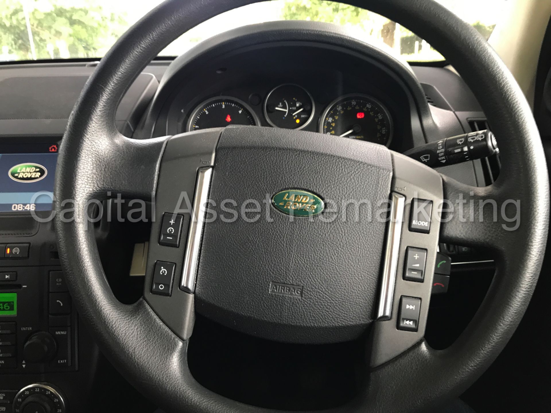 LAND ROVER FREELANDER 'XS' (2010 MODEL) '2.2 TD4 - LEATHER - SAT NAV - STOP / START' *MASSIVE SPEC* - Image 26 of 31