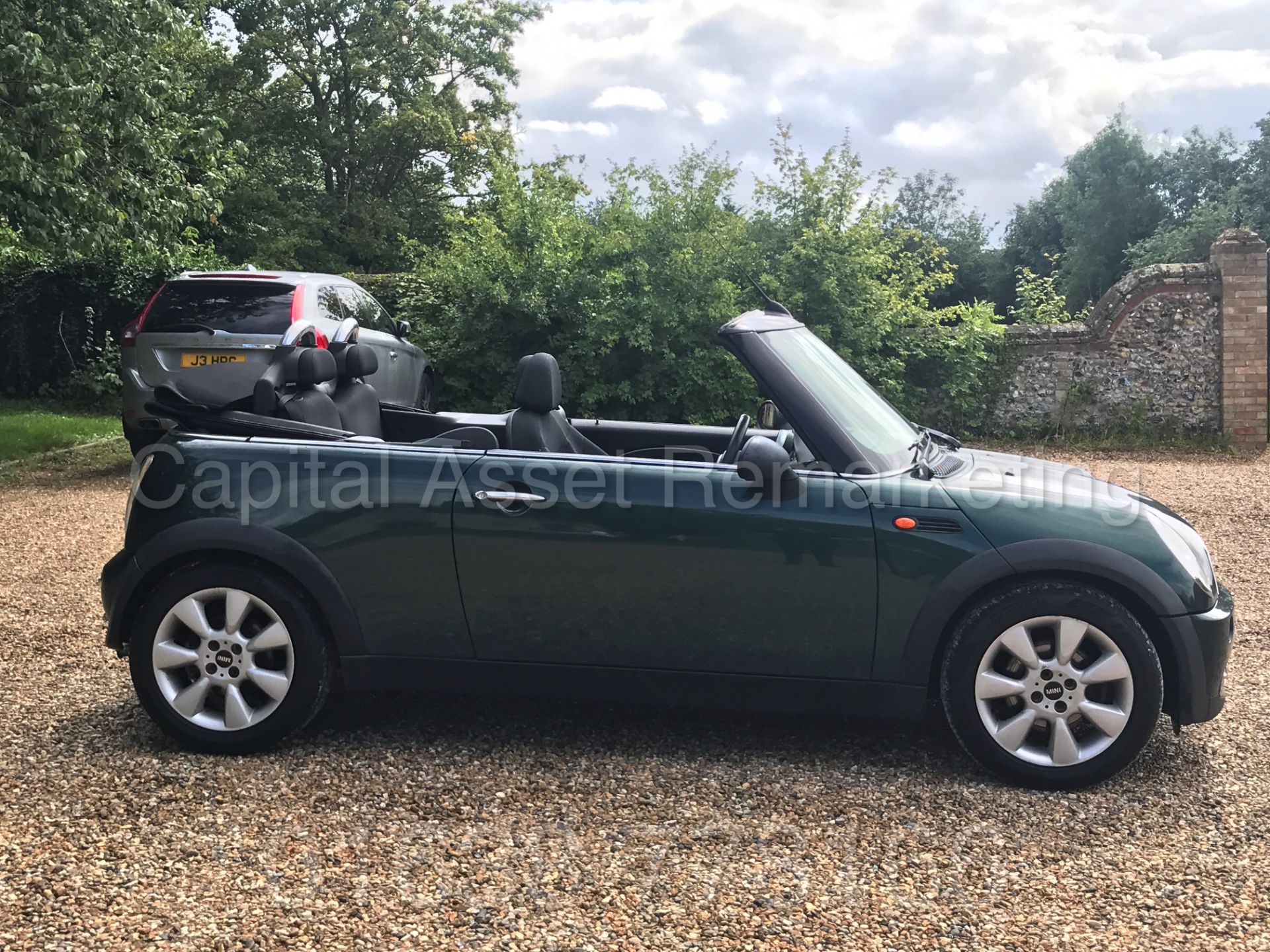 MINI 'ONE EDITION' CONVERTIBLE (2007 MODEL) '1.6 PETROL - 5 SPEED' **LOW MILES** (NO VAT) - Image 11 of 29