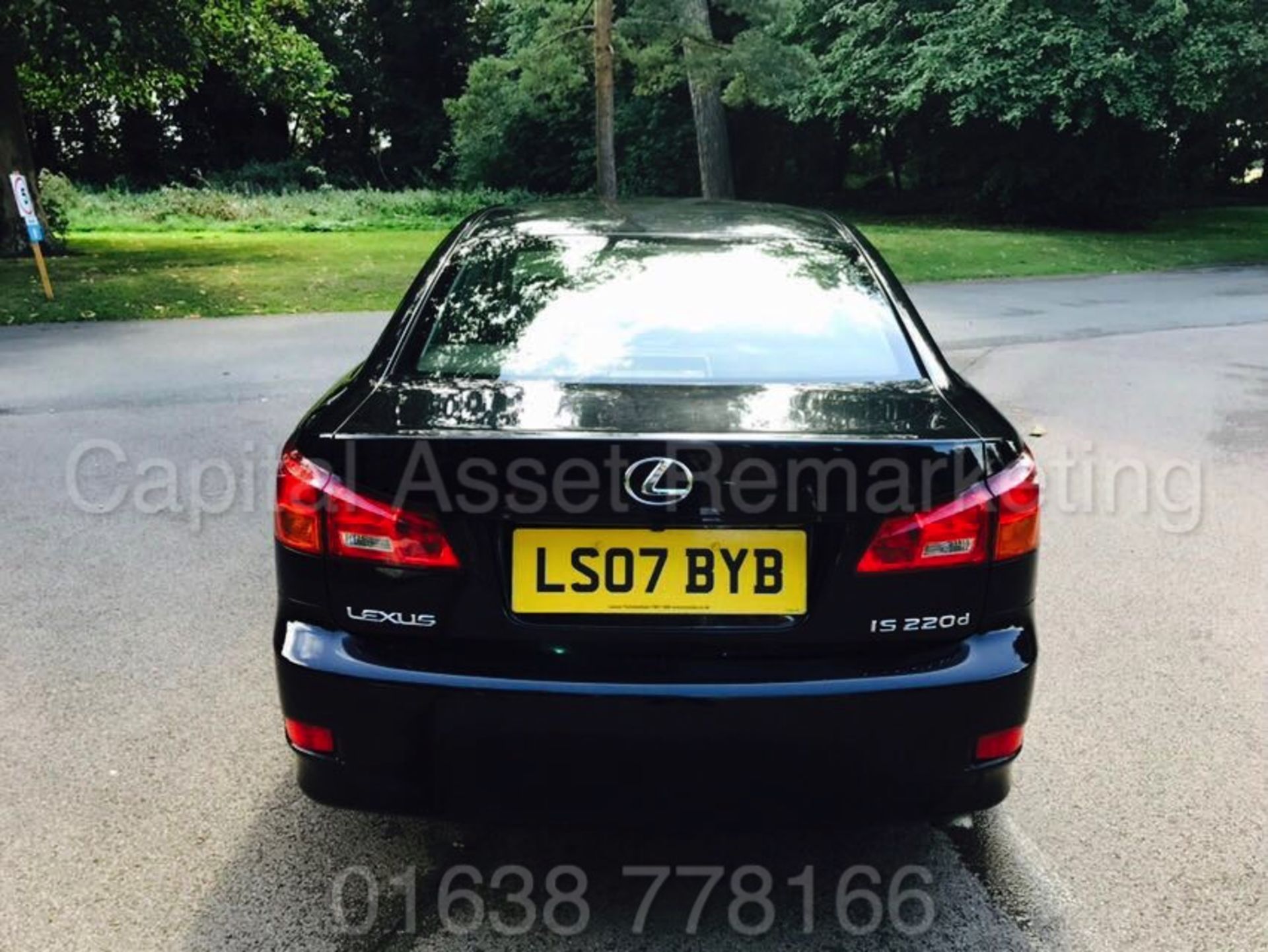 LEXUS IS 220D '4 DOOR SALOON' (2007) '2.2 DIESEL - 177 BHP - 6 SPEED - SAT NAV' *HUGE SPEC* (NO VAT) - Bild 6 aus 25