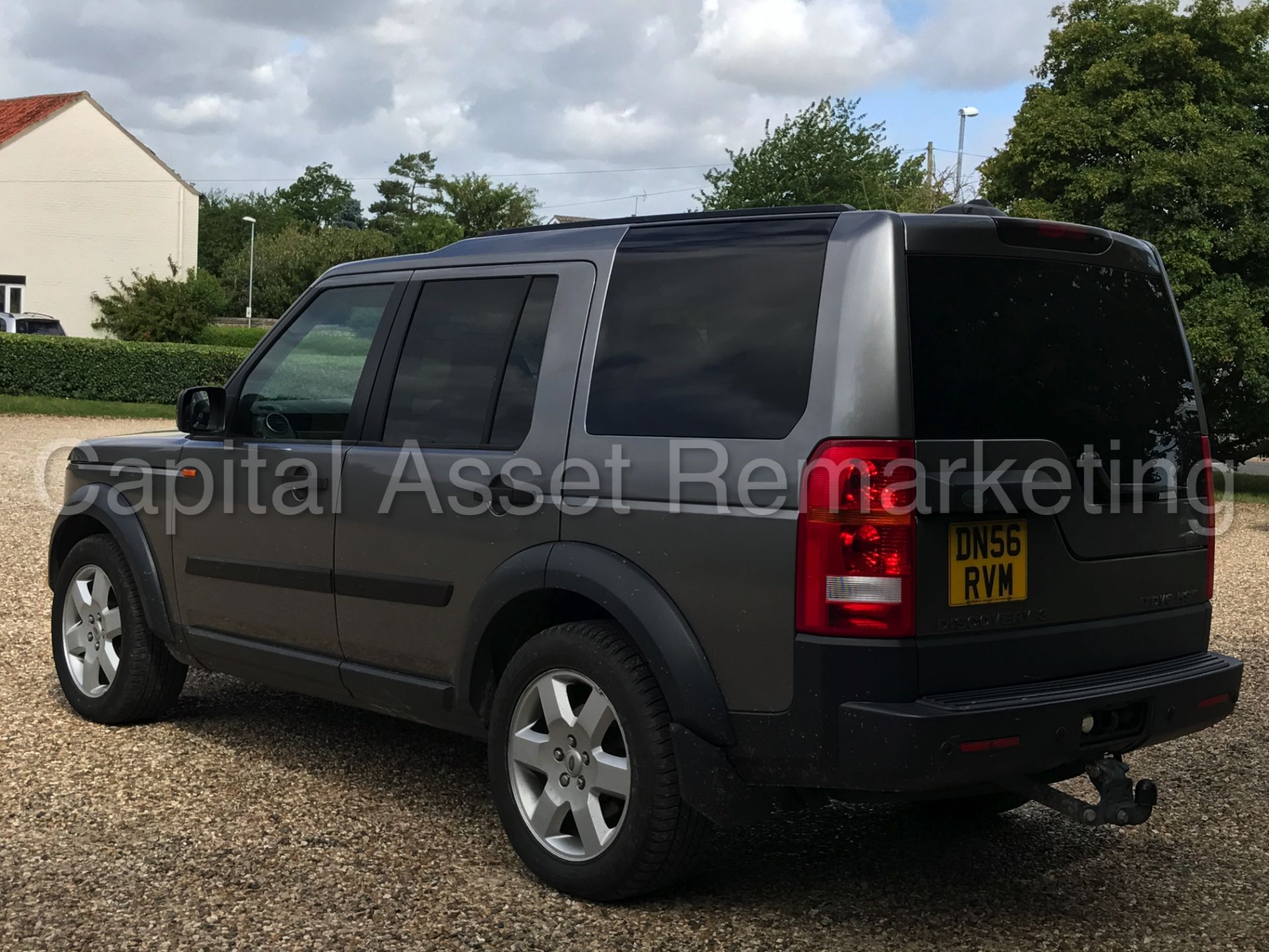 LAND ROVER DISCOVERY 3 'HSE' (2007) 'TDV6 - AUTO - LEATHER - SAT NAV - 7 SEATER' **MASSIVE SPEC** - Image 7 of 34