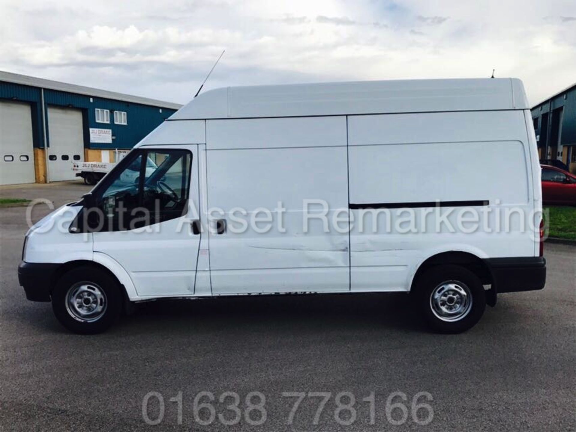 FORD TRANSIT 100 T350L RWD 'LWB HI-ROOF' (2014 MODEL) '2.2 TDCI - 100 PS - 6 SPEED' - Image 4 of 19