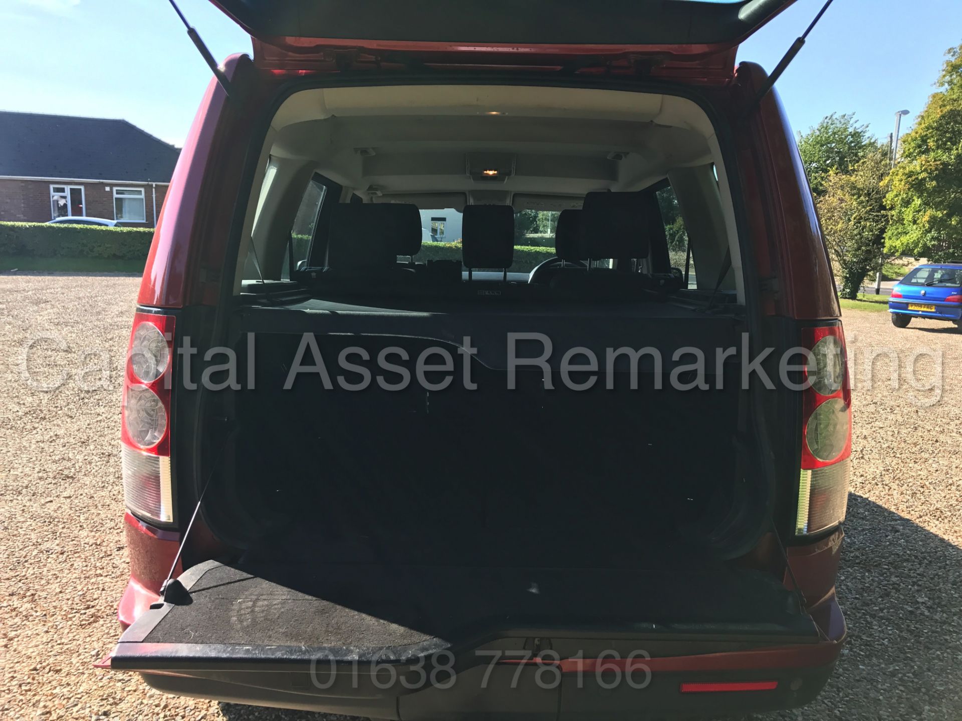 (On Sale) LAND ROVER DISCOVERY 4 (2011 MODEL) '3.0 SDV6 - 245 BHP - AUTO TIP TRONIC - 7 SEATER' - Bild 19 aus 31