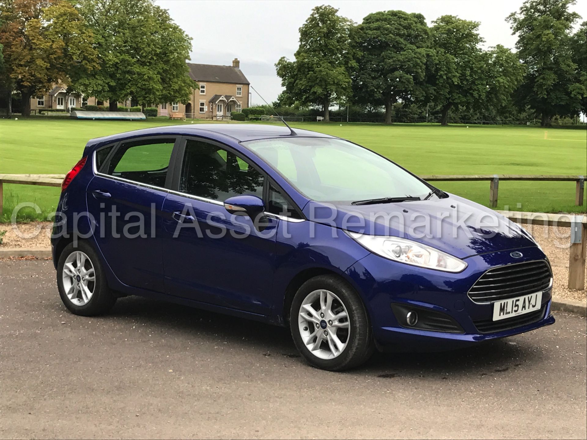 FORD FIESTA 'ZETEC' 5 DOOR HATCHBACK (2015) '1.5 TDCI - 60 MPG - AIR CON' (1 OWNER - FSH)