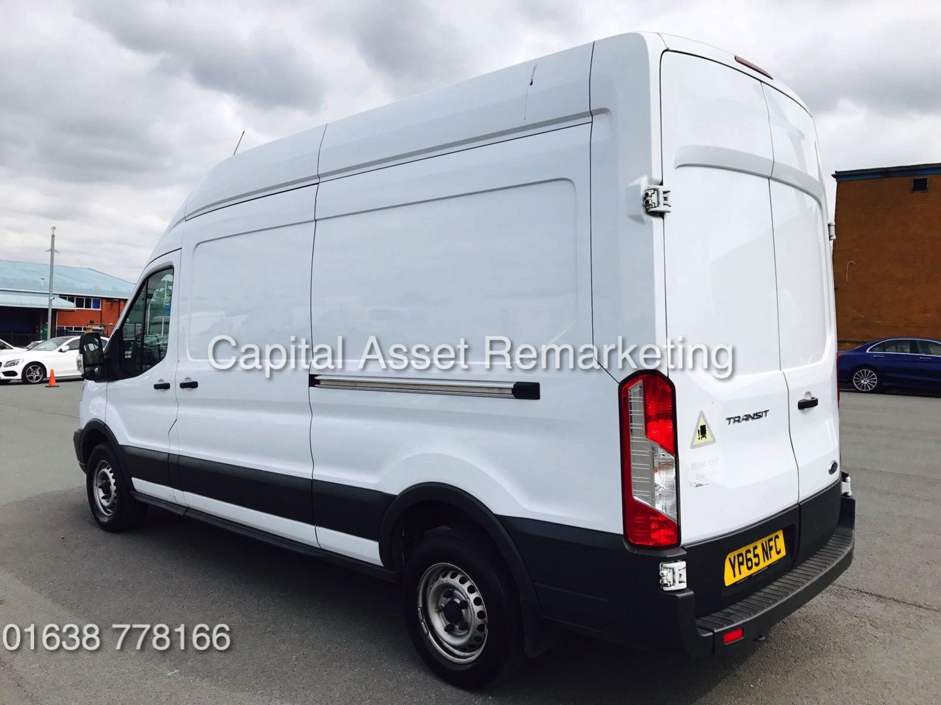 FORD TRANSIT 2.2 "125BHP - 6 SPEED" T350 LWB / HI TOP (2016 MODEL - NEW SHAPE) 1 OWNER - GREAT SPEC - Image 6 of 14