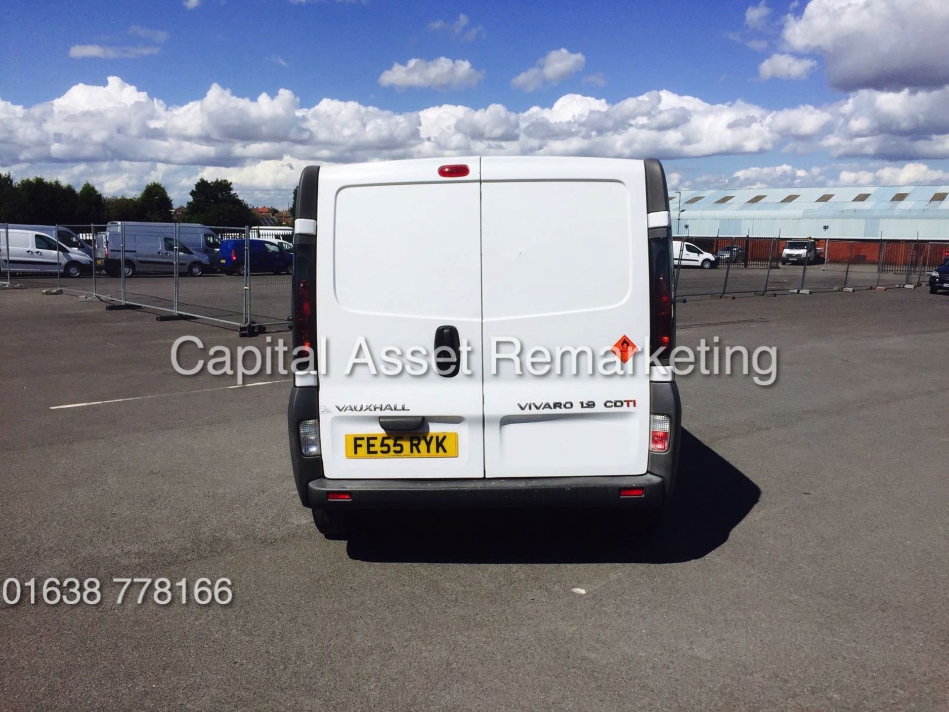 VAUXHALL VIVARO 1.9DTI "100PSI - 6 SPEED" NEW SHAPE (2006 MODEL) MOT APRIL 2018 - NO VAT TO PAY !!! - Image 4 of 14