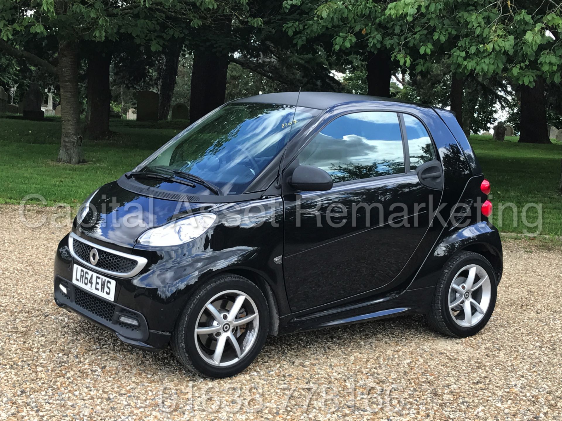 SMART FORTWO 'EDITION 21' (2015 MODEL) 'MHD - AUTO - A/C - STOP / START' (70 MPG +) - Image 5 of 28