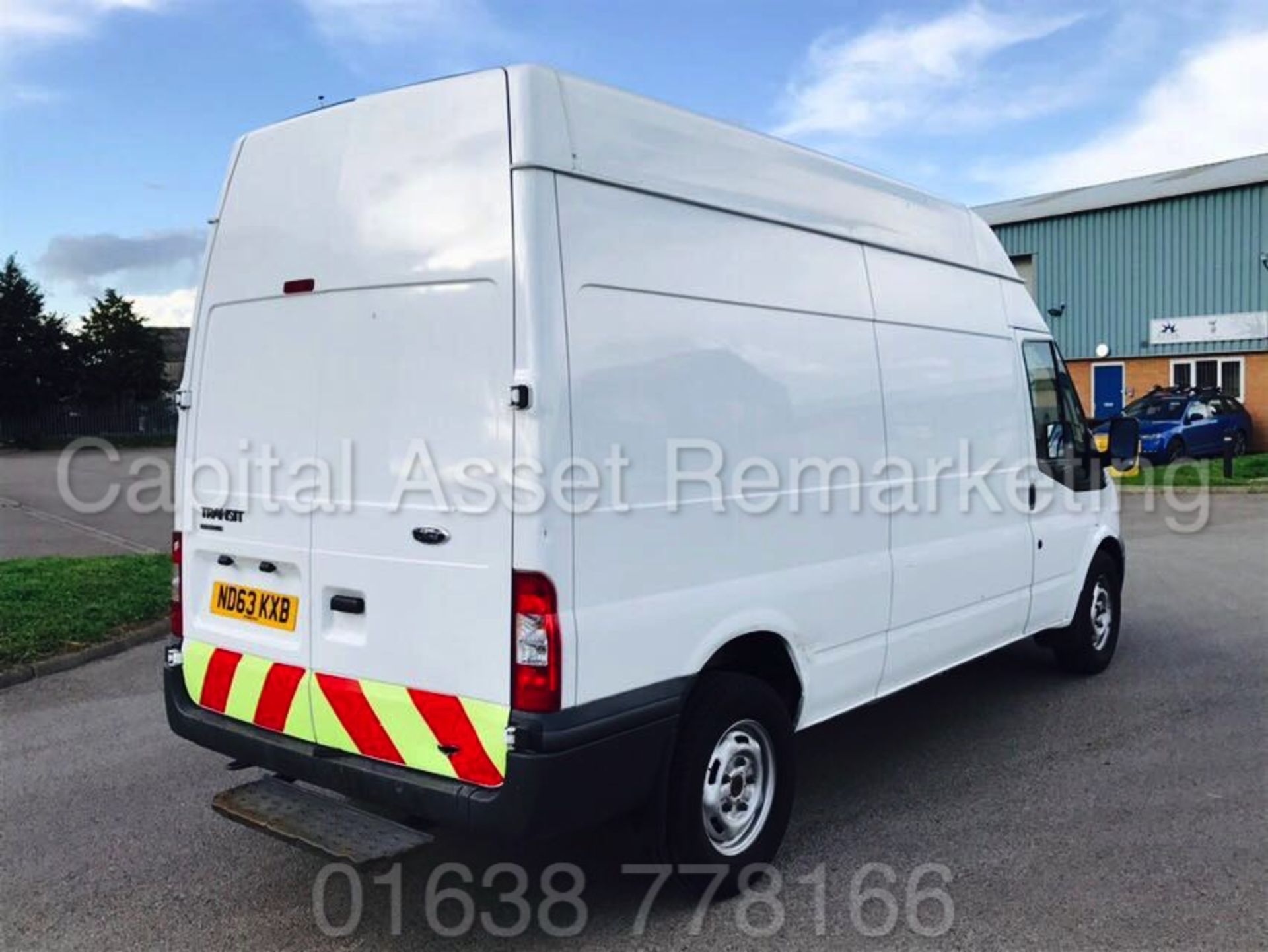 FORD TRANSIT 100 T350L RWD 'LWB HI-ROOF' (2014 MODEL) '2.2 TDCI - 100 PS - 6 SPEED' - Image 7 of 19