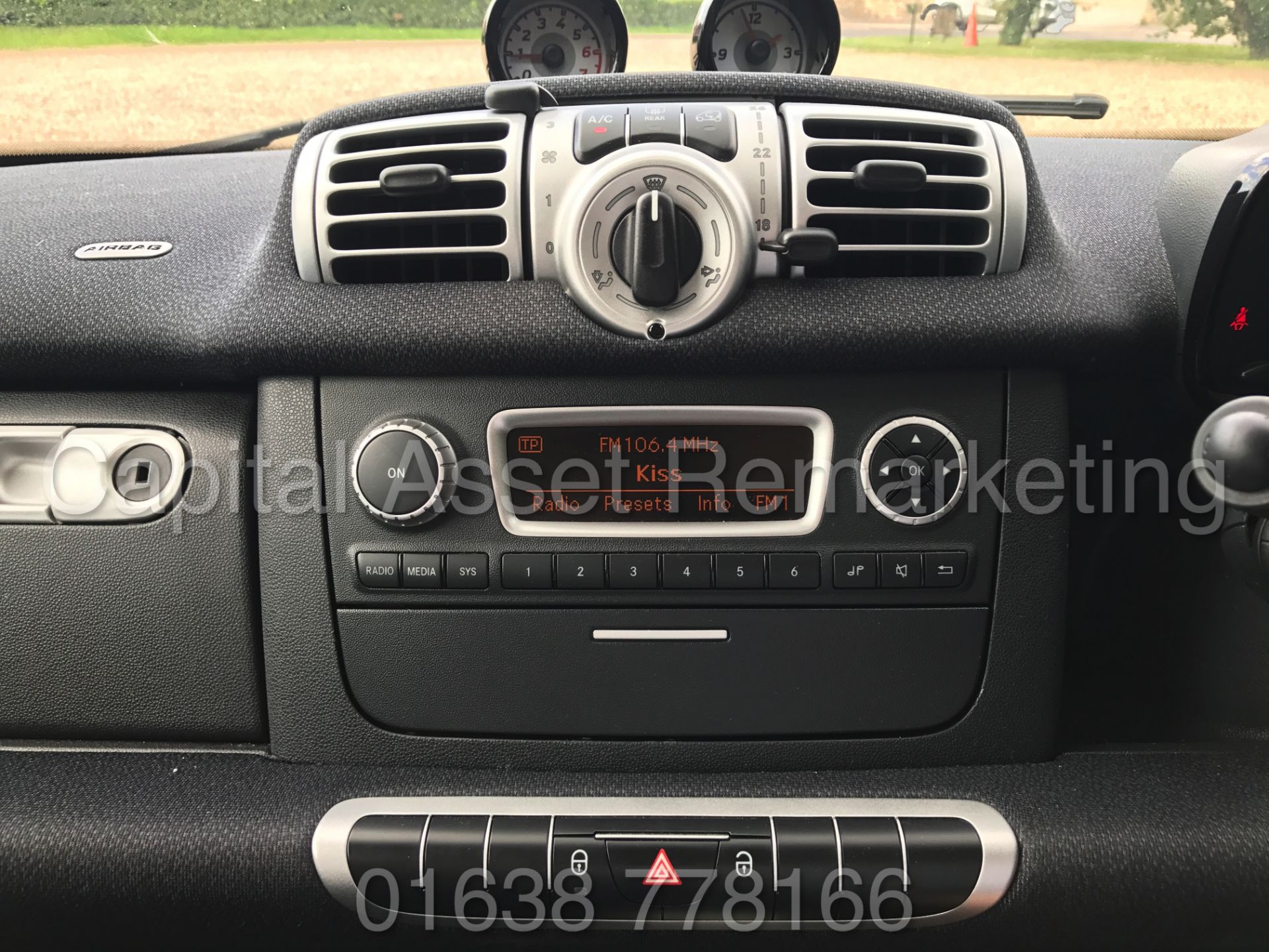 SMART FORTWO 'EDITION 21' (2015 MODEL) 'MHD - AUTO - A/C - STOP / START' (70 MPG +) - Image 22 of 28