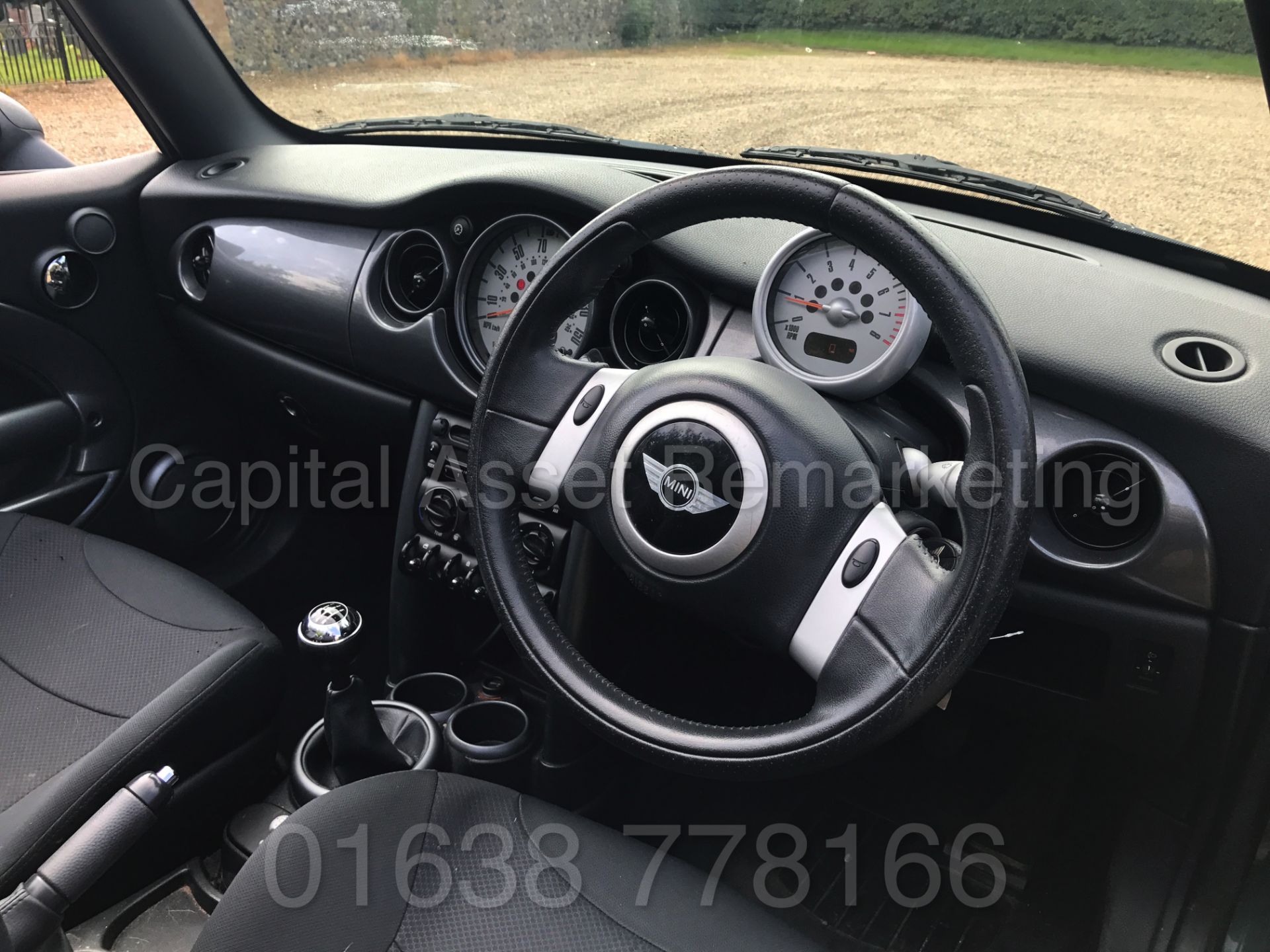 MINI 'ONE EDITION' CONVERTIBLE (2007 MODEL) '1.6 PETROL - 5 SPEED' **LOW MILES** (NO VAT) - Image 25 of 29