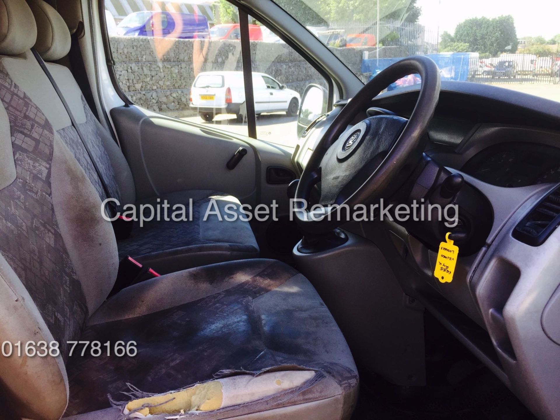 VAUXHALL VIVARO 1.9DTI "100PSI - 6 SPEED" NEW SHAPE (2006 MODEL) MOT APRIL 2018 - NO VAT TO PAY !!! - Image 9 of 14