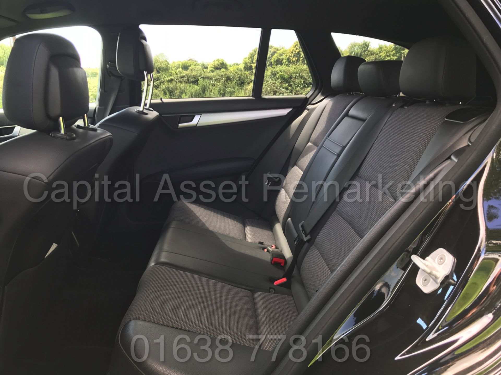 (On Sale) MERCEDES-BENZ C220 CDI 'AMG SPORT' (2014 MODEL) '5 DOOR ESTATE - LEATHER - SAT NAV' - Image 15 of 32