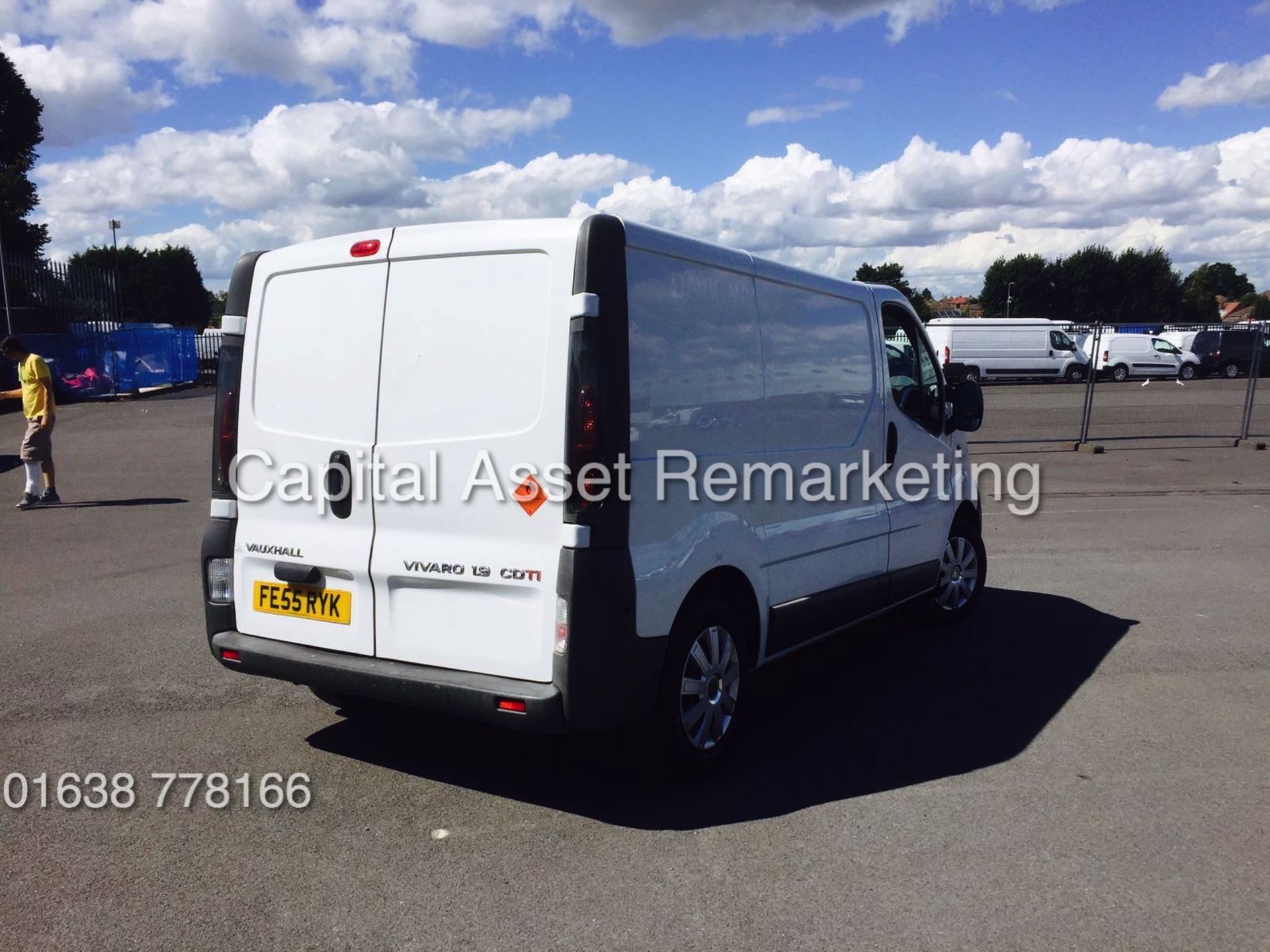 VAUXHALL VIVARO 1.9DTI "100PSI - 6 SPEED" NEW SHAPE (2006 MODEL) MOT APRIL 2018 - NO VAT TO PAY !!! - Image 3 of 14