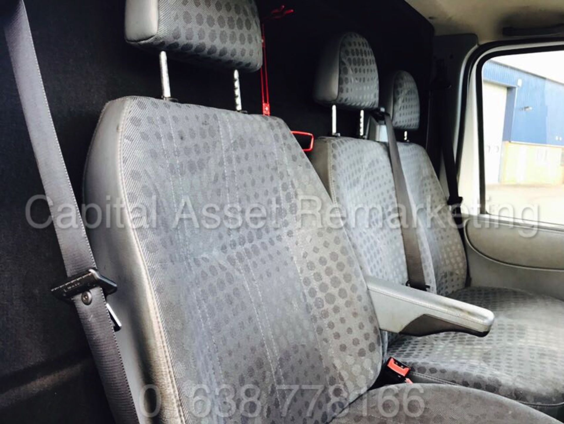 FORD TRANSIT 100 T350L RWD 'LWB HI-ROOF' (2014 MODEL) '2.2 TDCI - 100 PS - 6 SPEED' - Image 15 of 19