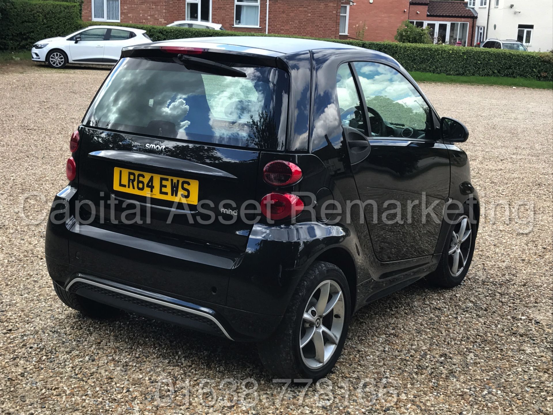 SMART FORTWO 'EDITION 21' (2015 MODEL) 'MHD - AUTO - A/C - STOP / START' (70 MPG +) - Image 8 of 28