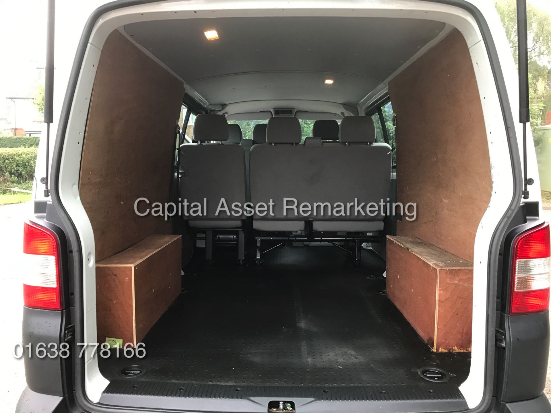 VOLKSWAGEN TRANSPORTER 2.0TDI LWB T32 "6 SEATER" DUEL LINER / COMBI VAN (2015 MODEL - NEW SHAPE) - Image 23 of 23