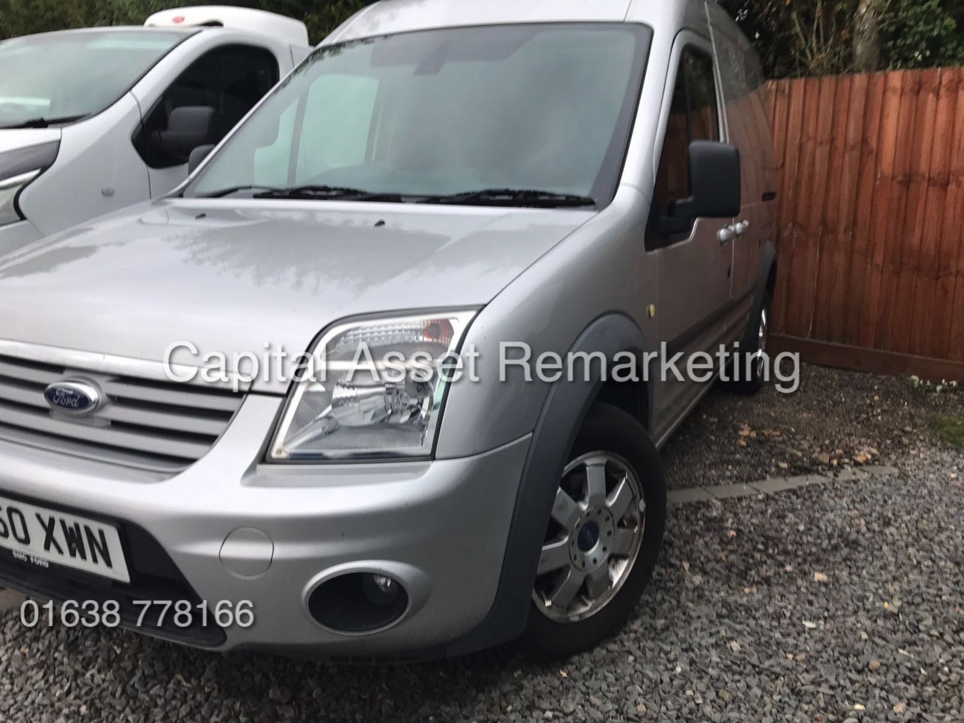 FORD TRANSIT CONNECT 1.8TDCI "LIMITED-110BHP" SILVER (2011 MODEL) AIR CON - ELEC PACK - ALLOYS - Image 3 of 10