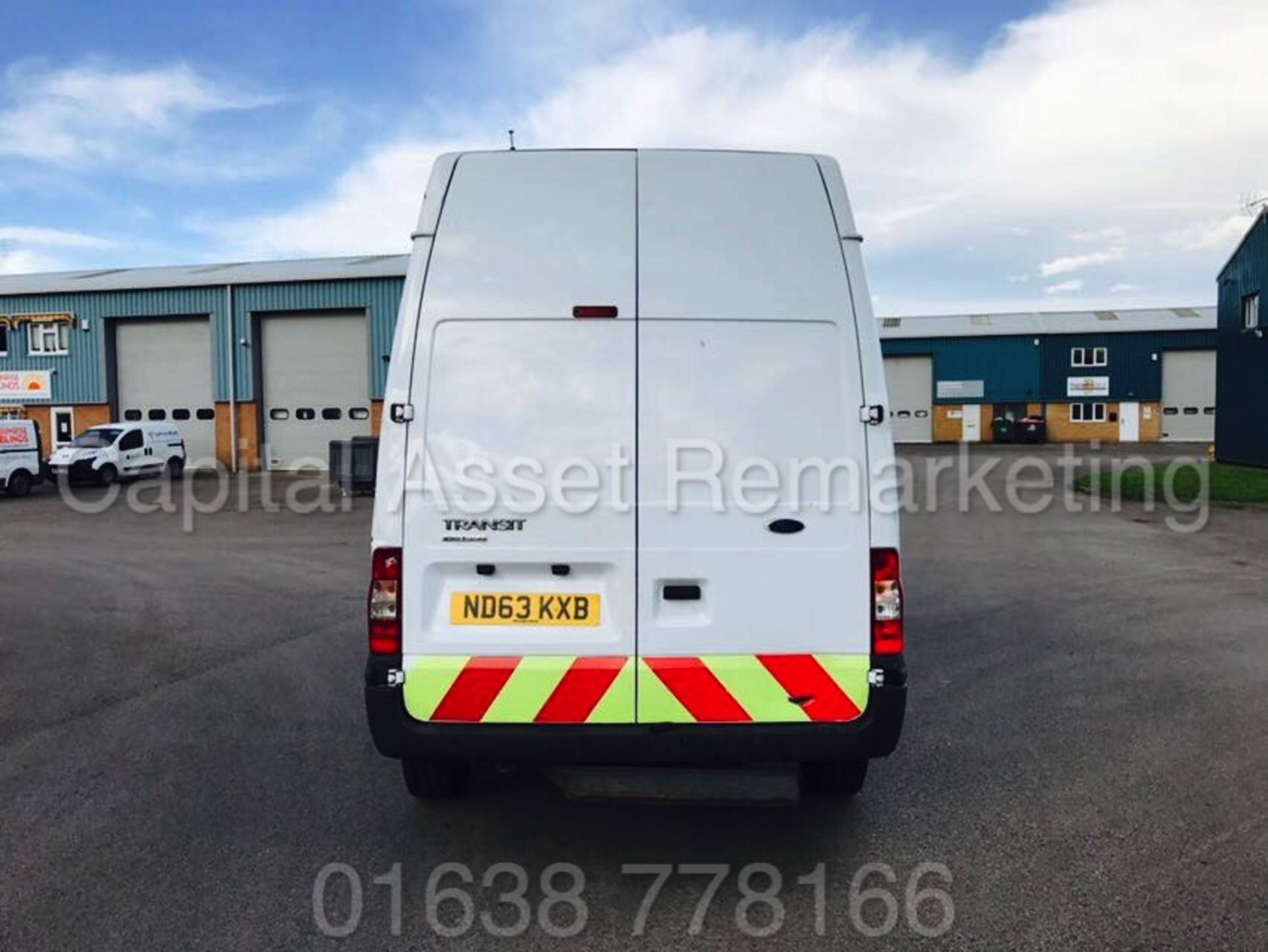 FORD TRANSIT 100 T350L RWD 'LWB HI-ROOF' (2014 MODEL) '2.2 TDCI - 100 PS - 6 SPEED' - Image 6 of 19