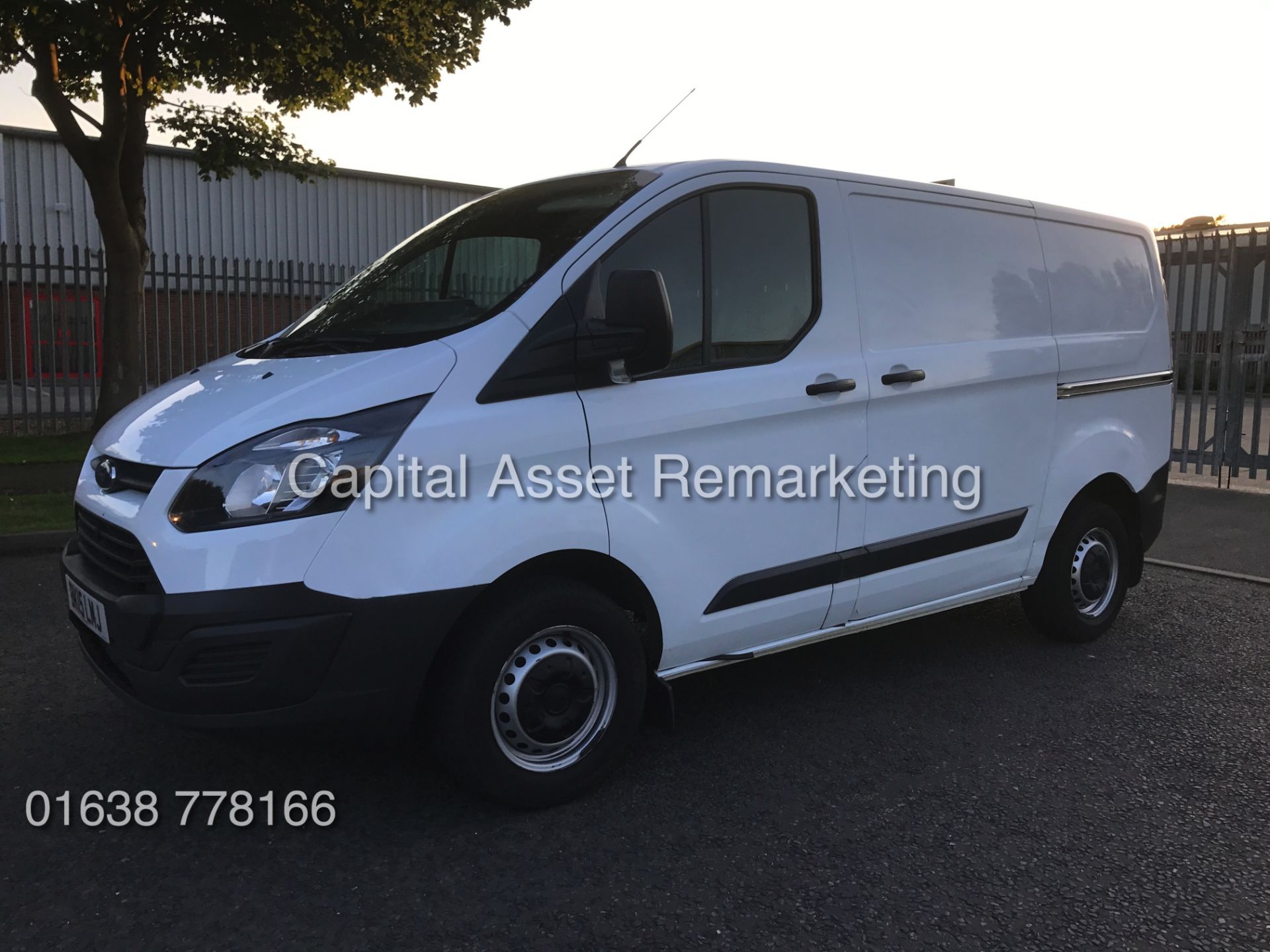 FORD TRANSIT CUSTOM 2.2TDCI 290 ECO-TECH (15 REG - NEW SHAPE) 1 OWNER - ELEC PACK - 6 SPEED - Image 4 of 17