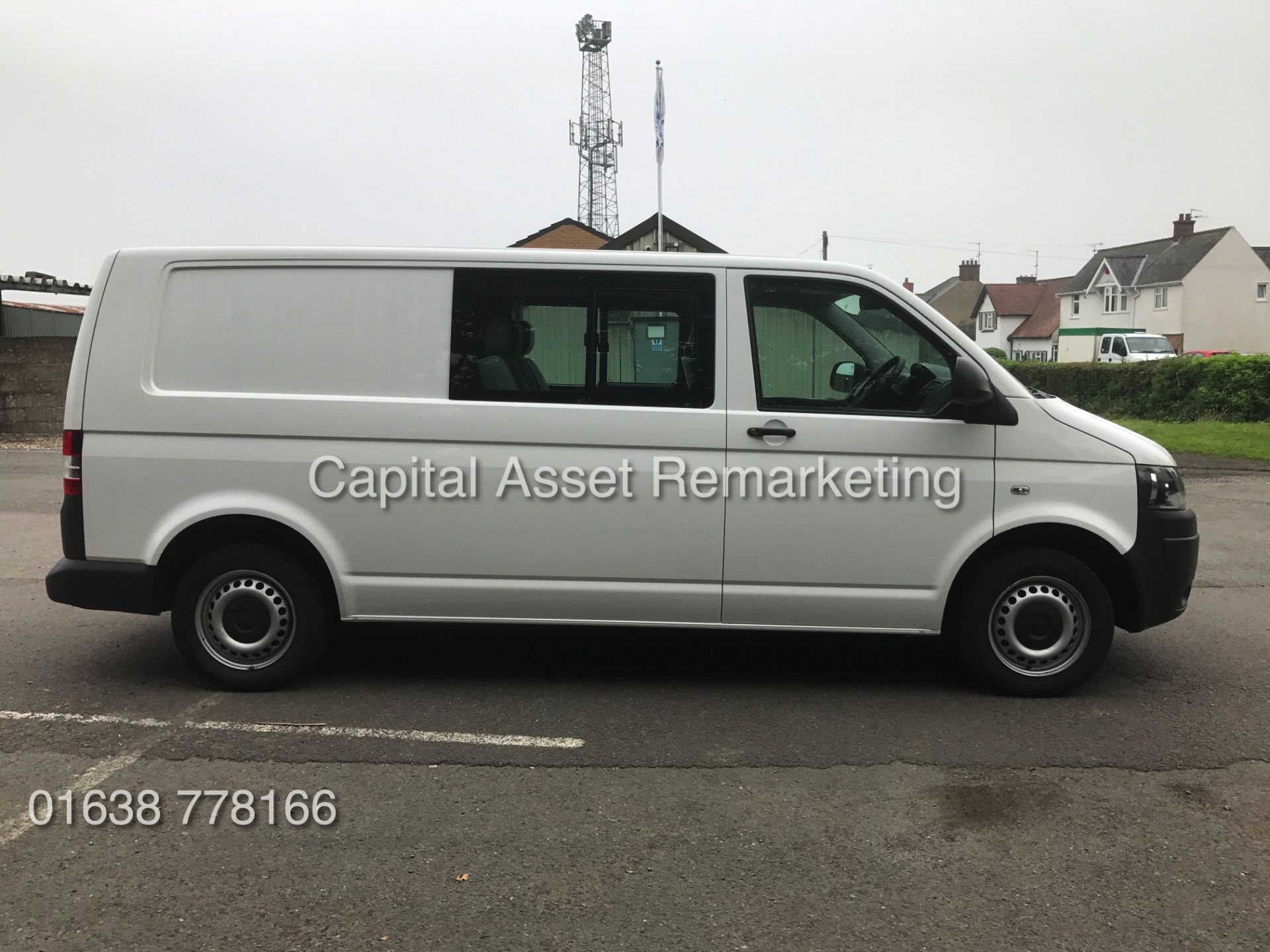 VOLKSWAGEN TRANSPORTER 2.0TDI LWB T32 "6 SEATER" DUEL LINER / COMBI VAN (2015 MODEL - NEW SHAPE) - Image 6 of 23