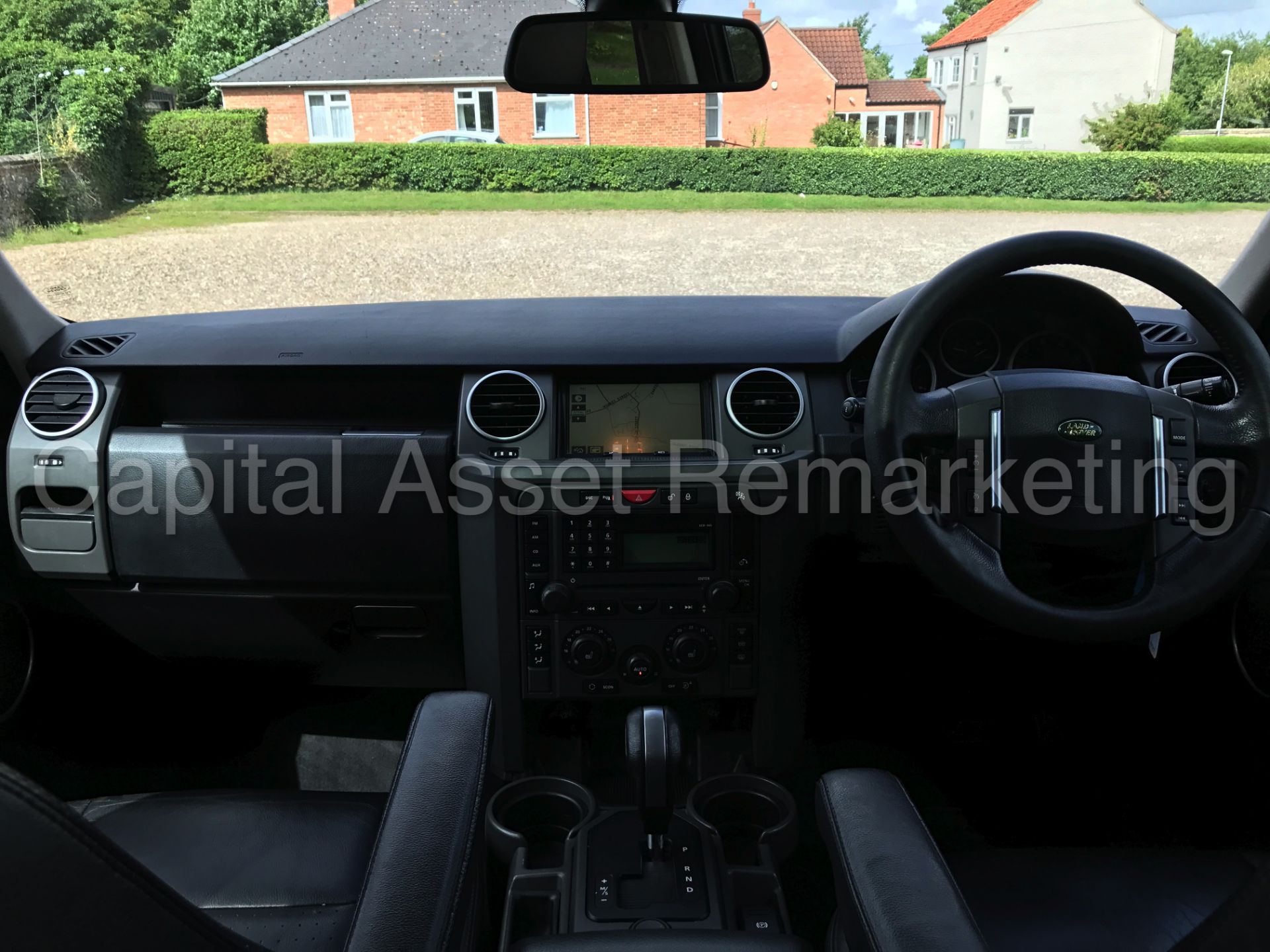 LAND ROVER DISCOVERY 3 'HSE' (2007) 'TDV6 - AUTO - LEATHER - SAT NAV - 7 SEATER' **MASSIVE SPEC** - Image 22 of 34